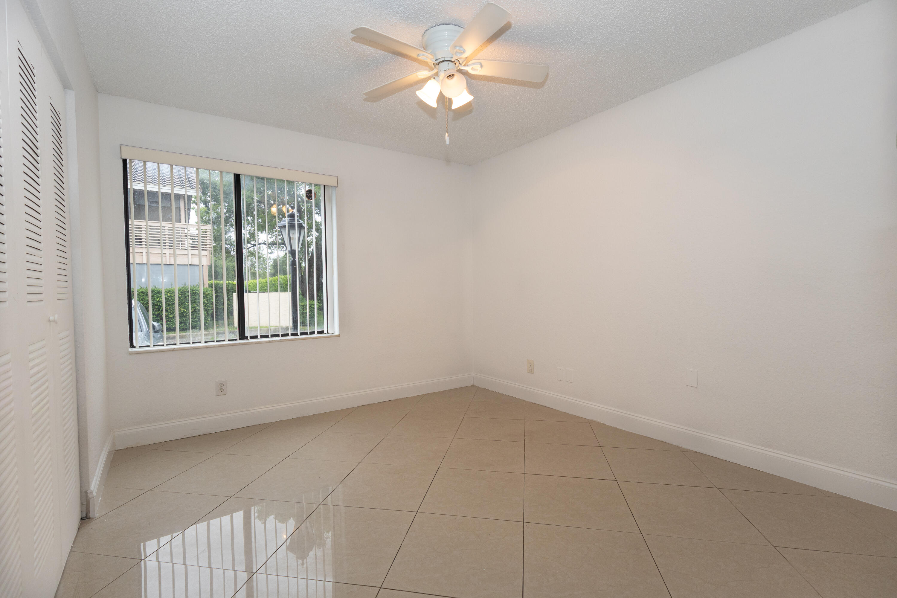 9981 W Atlantic Boulevard 9981 Property Photo 8