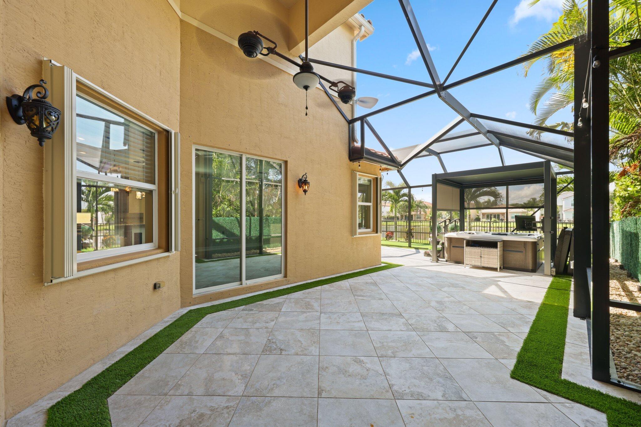 8160 Cantabria Falls Drive Property Photo 37