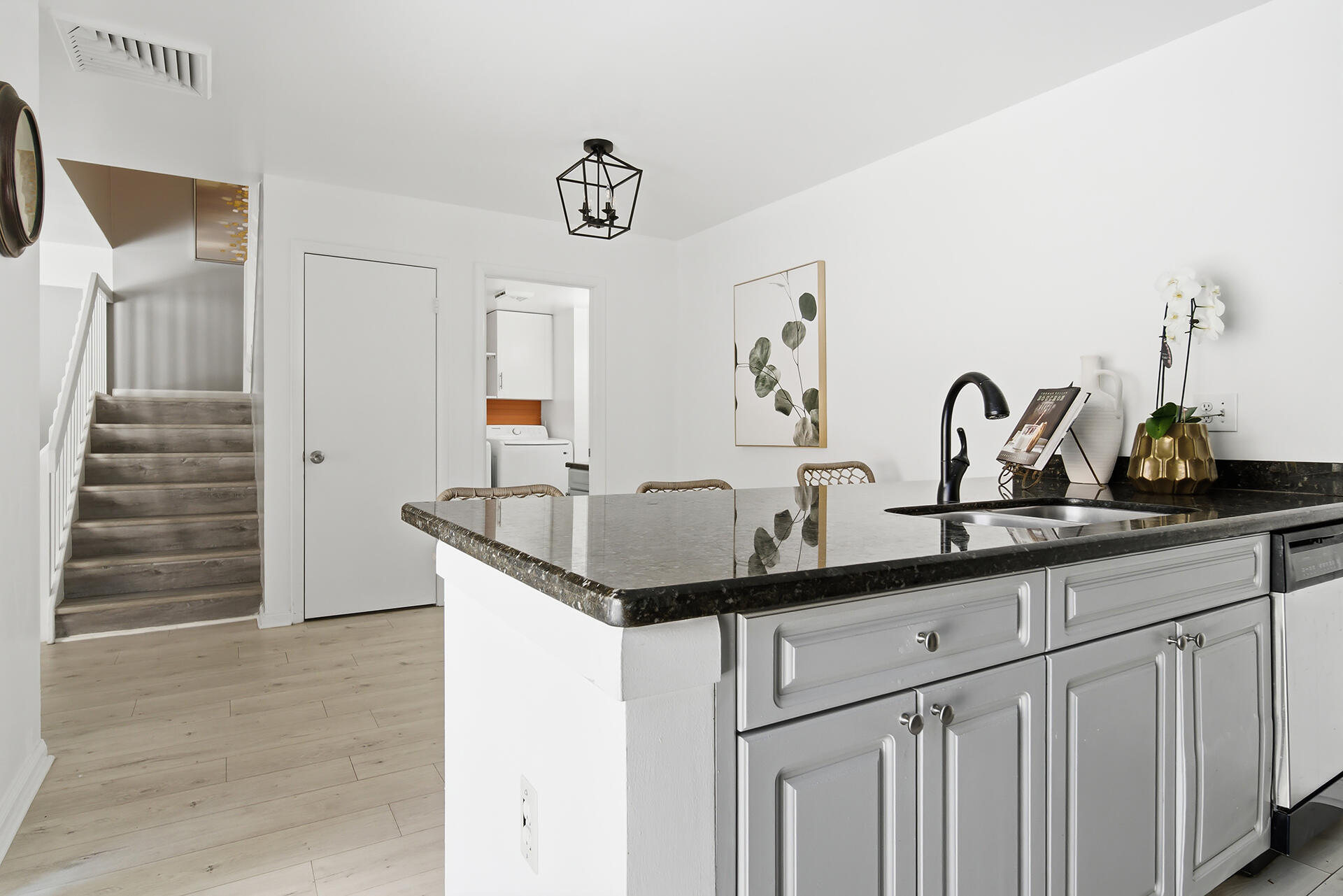 7224 72nd Way Property Photo 10