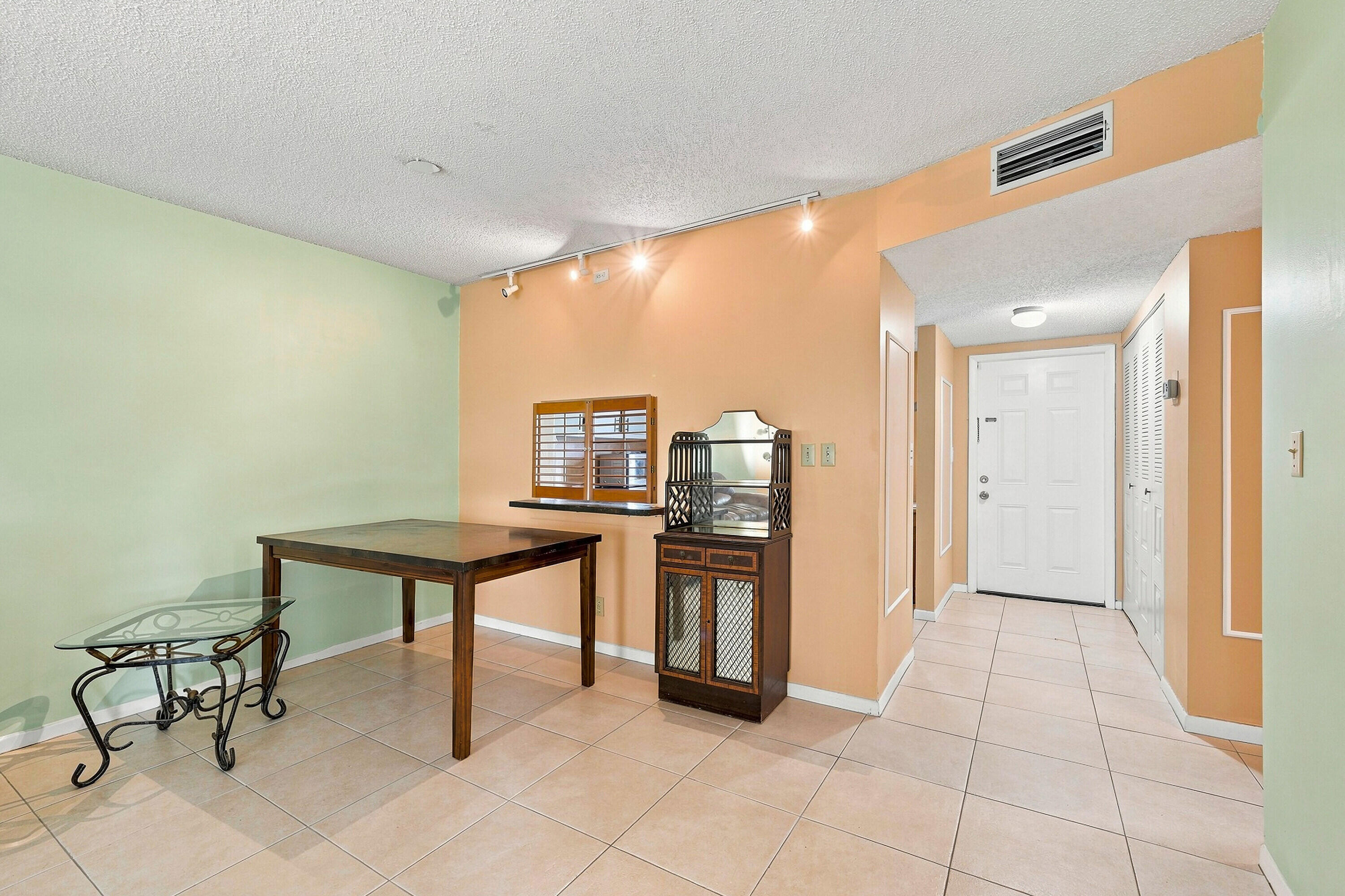 9200 Sw 3rd Street 111 Property Photo 6