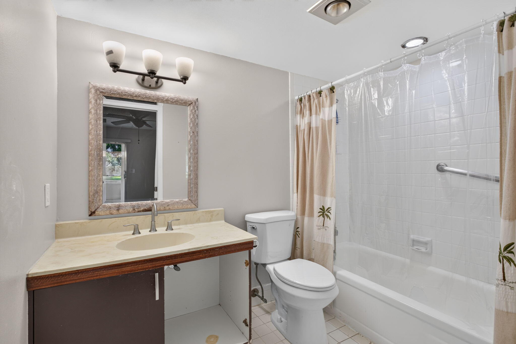 2002 Granada Drive E1 Property Photo 22