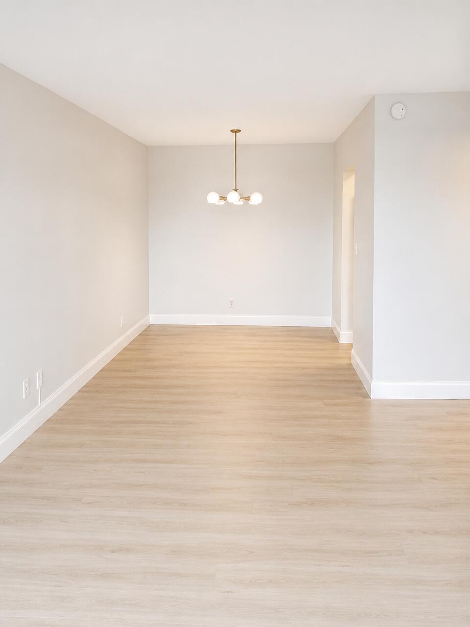 1527 S Flagler Drive 203f Property Photo 25