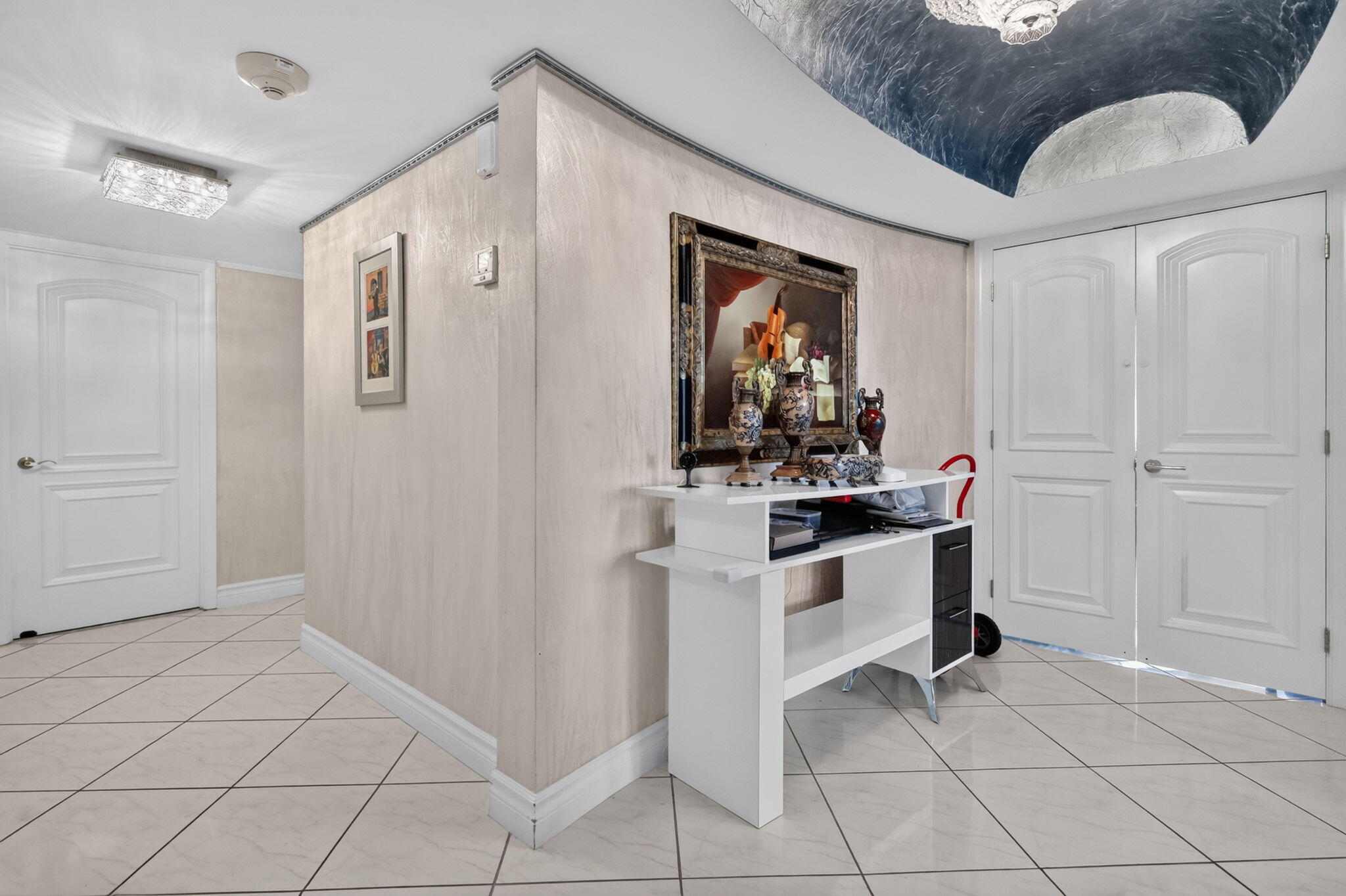1920 S Ocean Drive 6a Property Photo 3