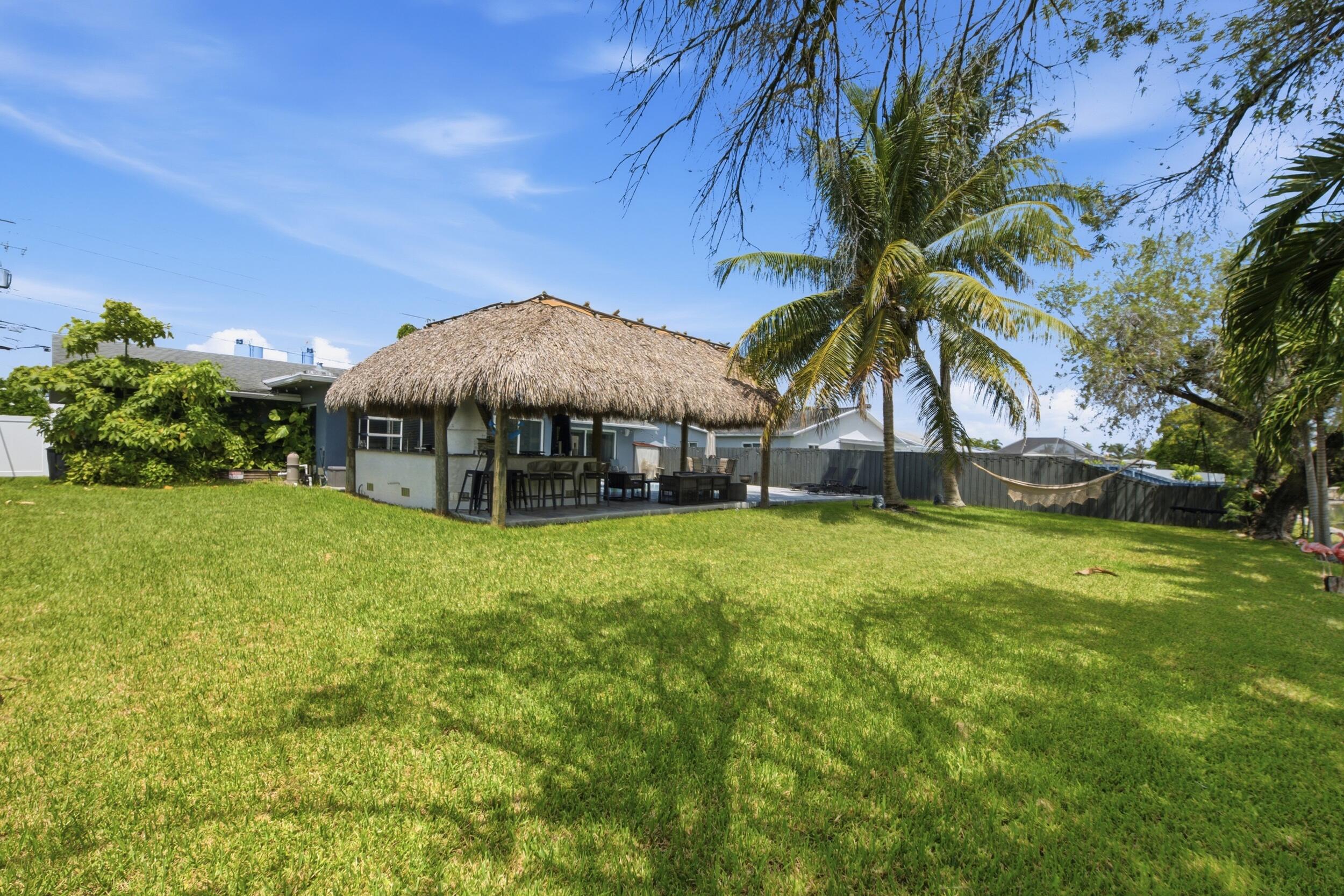 1000 W River Drive Property Photo 40