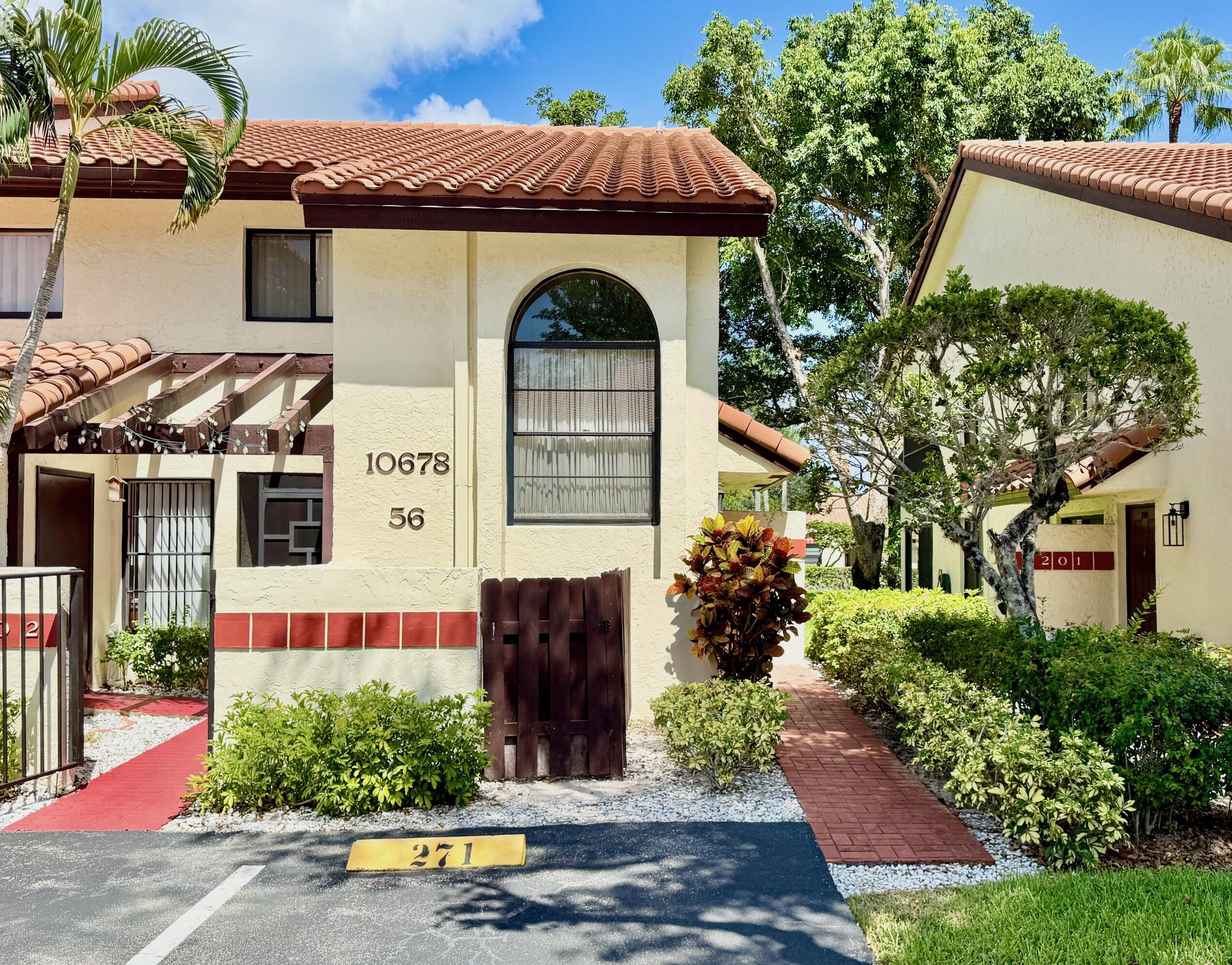 10678 OCEAN PALM Way 202 Property Photo 1
