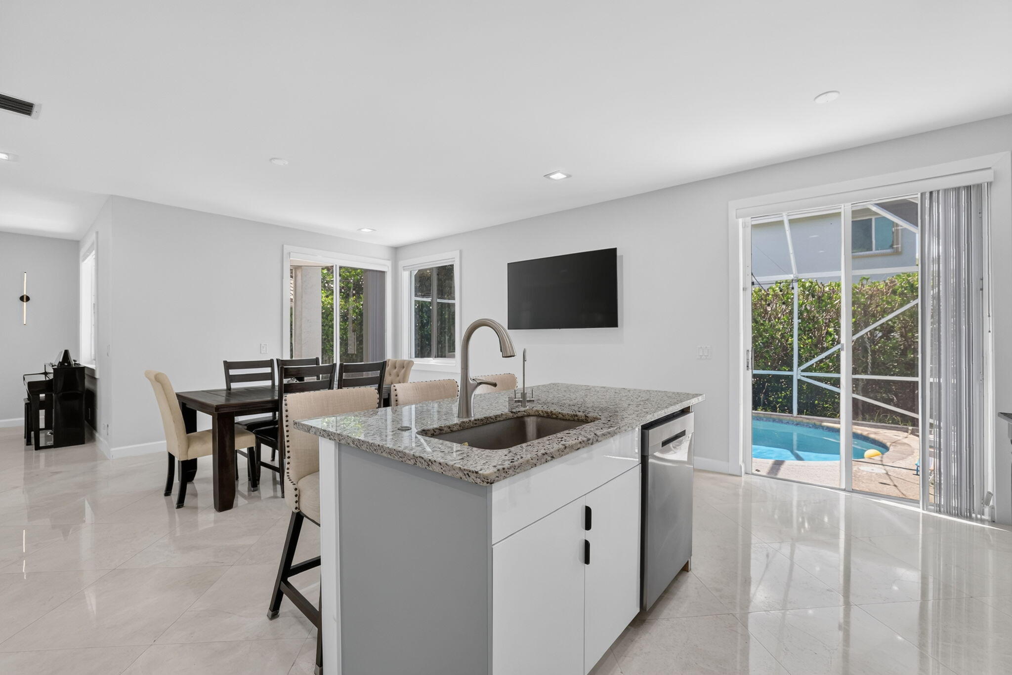 5040 Heron Place Property Photo 7
