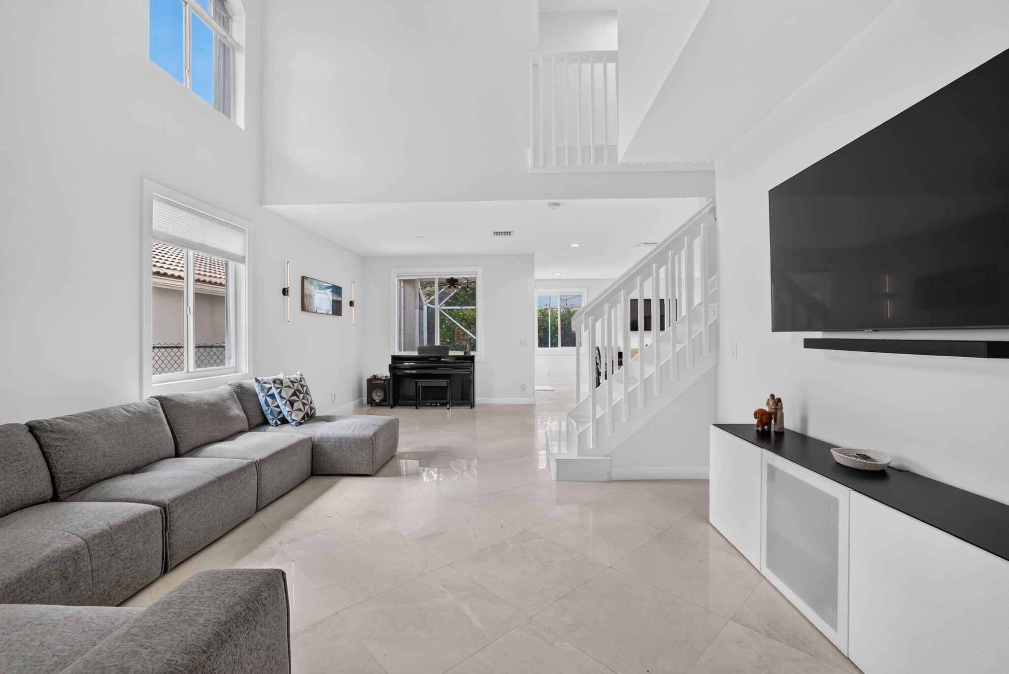 5040 Heron Place Property Photo 10