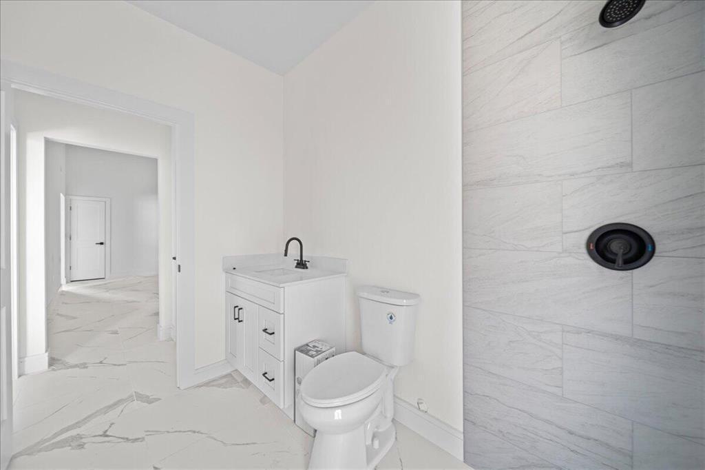 7427 Sea Mist Drive Property Photo 13