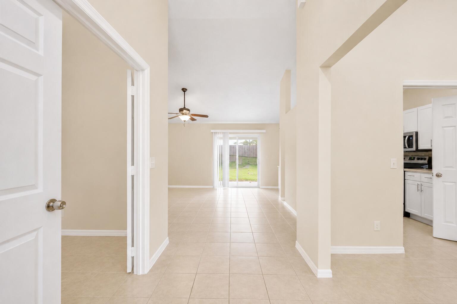 11528 Clair Place Property Photo 4