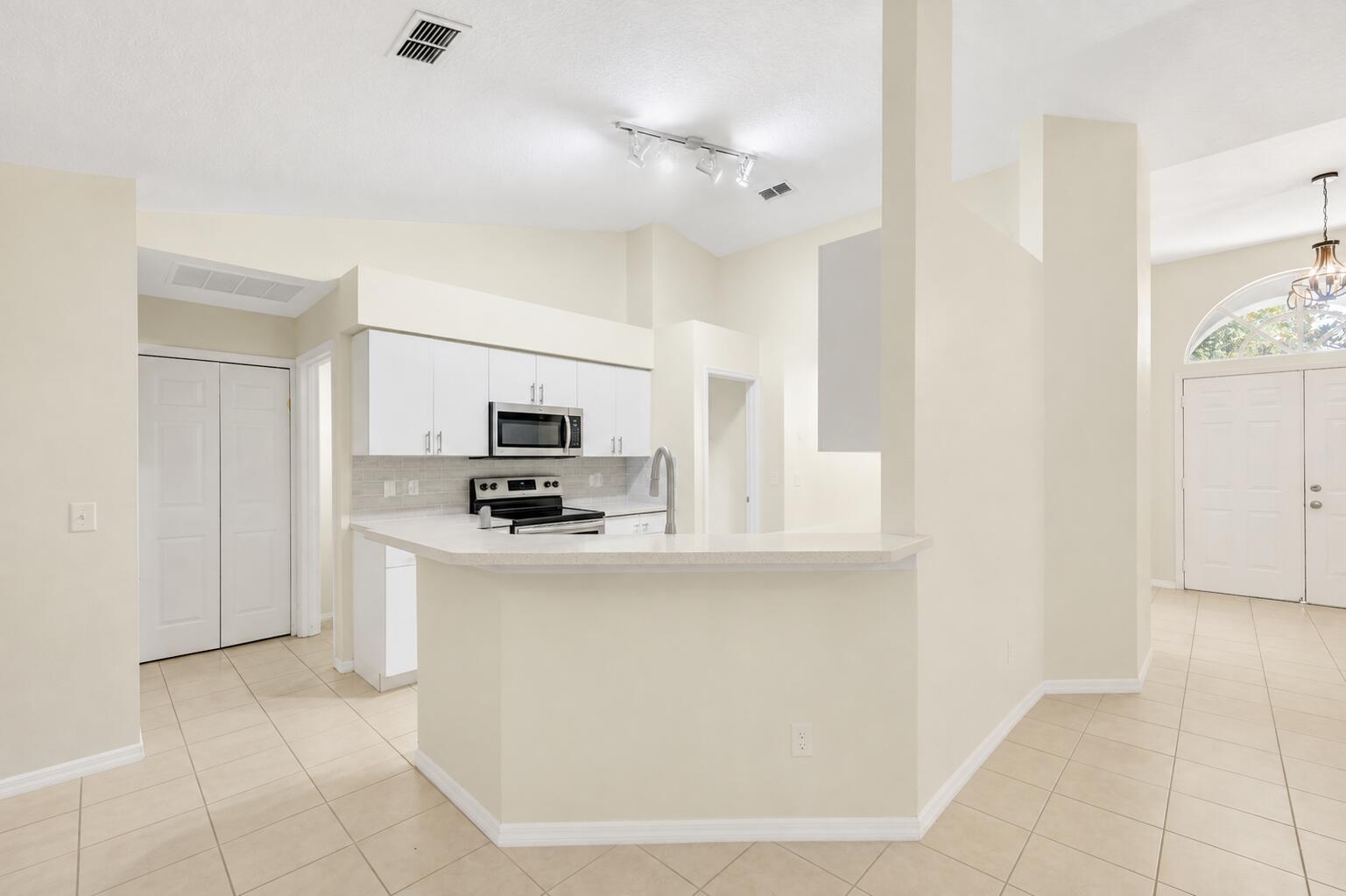 11528 Clair Place Property Photo 14
