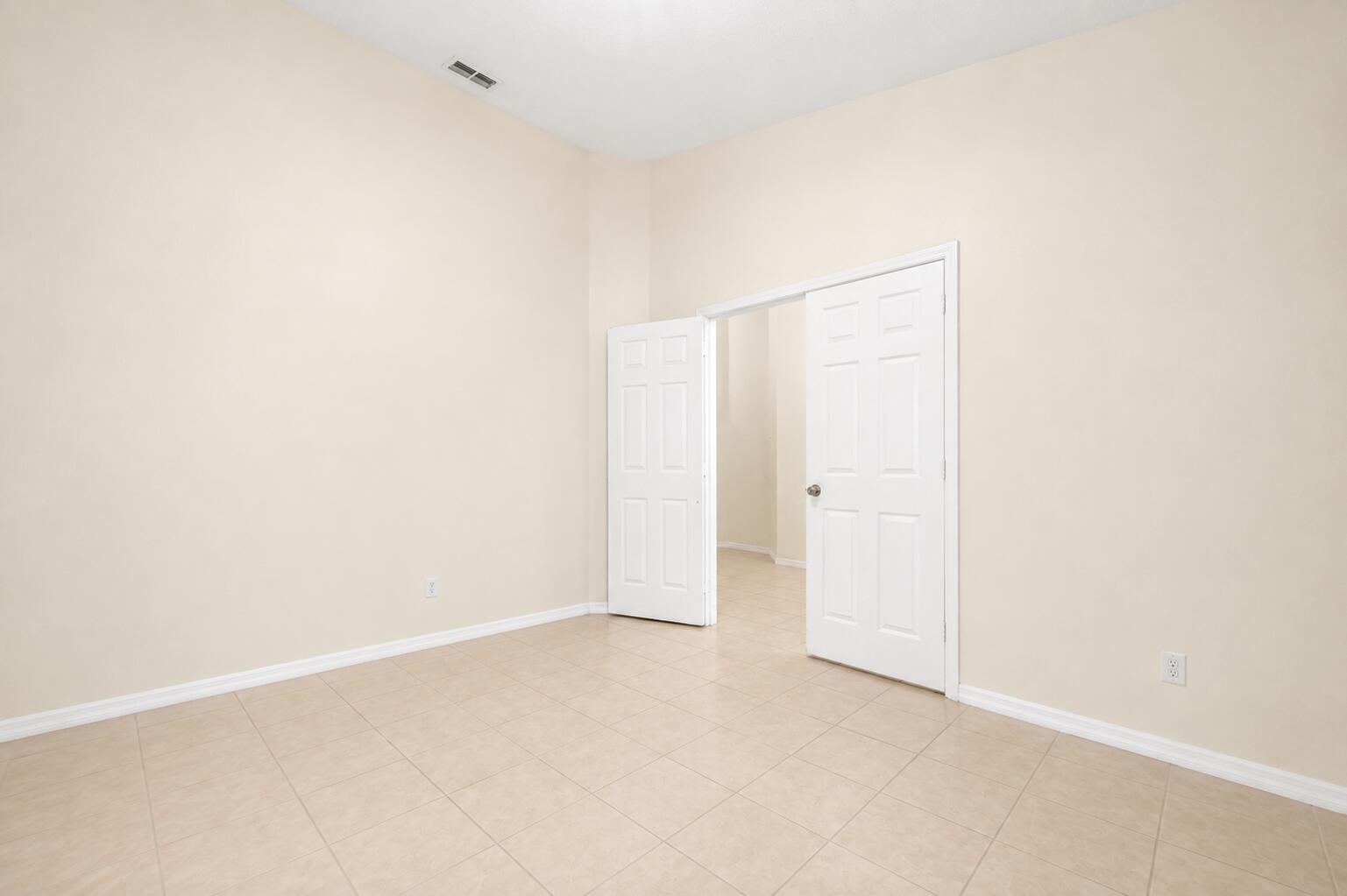 11528 Clair Place Property Photo 16