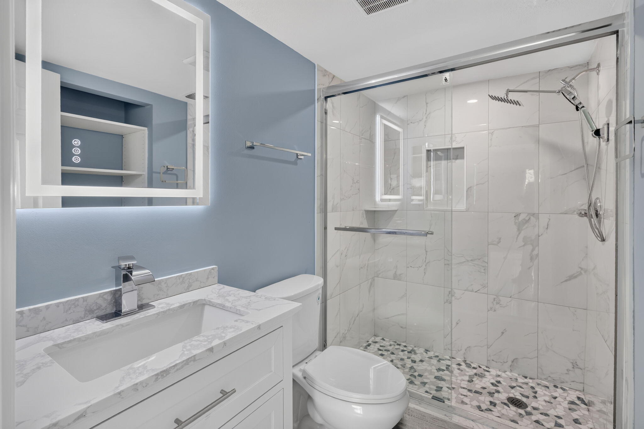203 Grove Isle Circle Property Photo 14