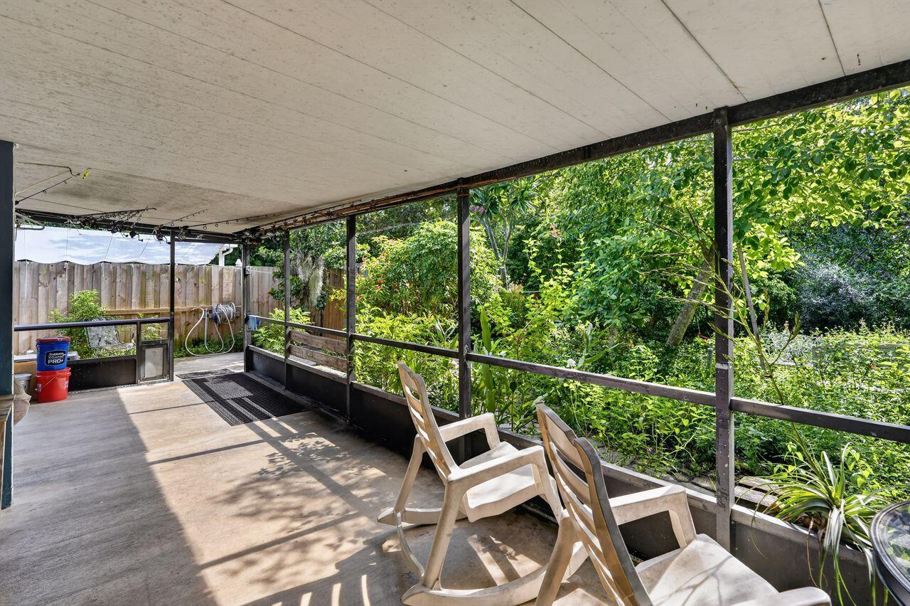 303 S Delaware Boulevard Property Photo 13
