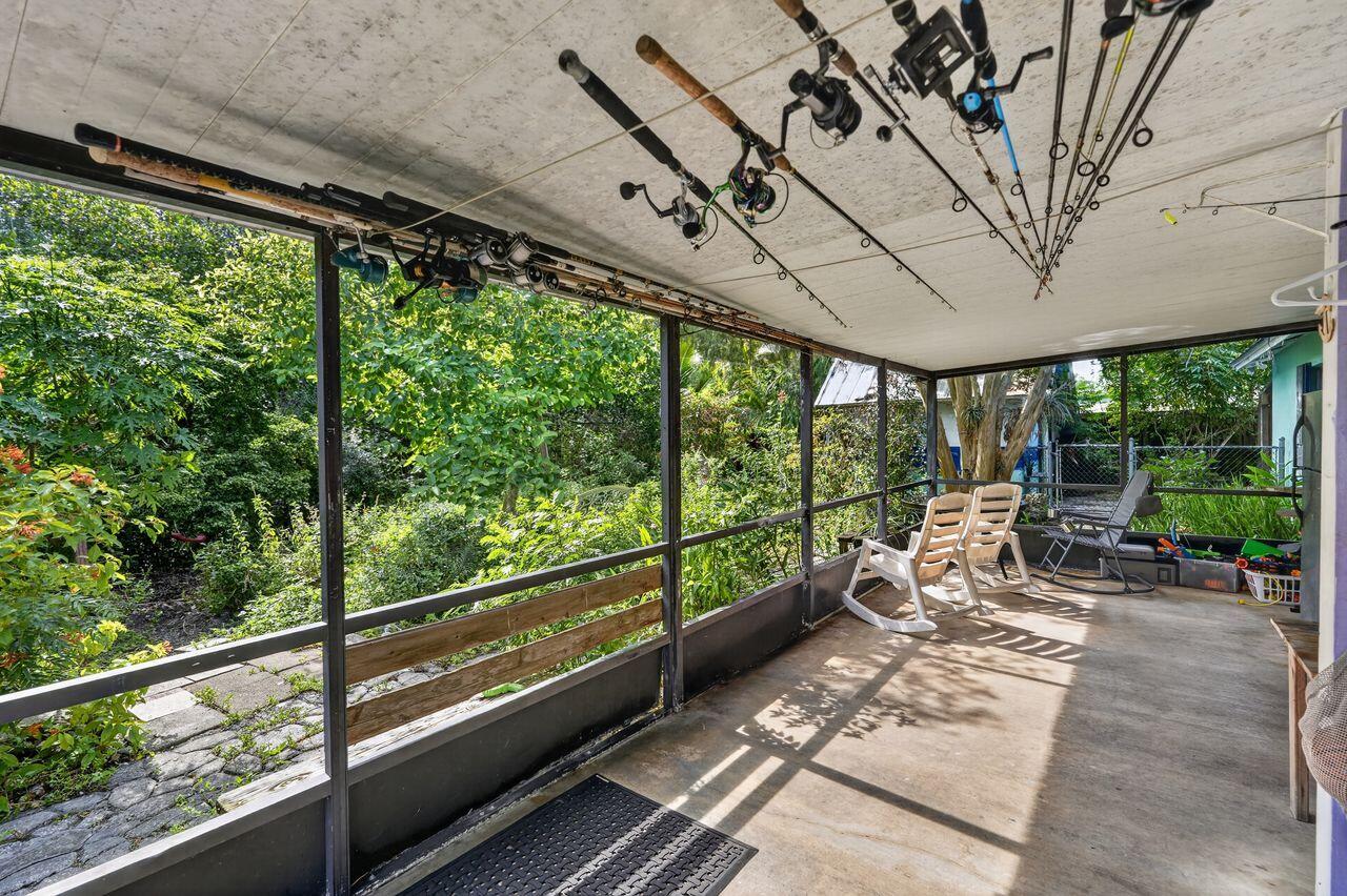 303 S Delaware Boulevard Property Photo 14