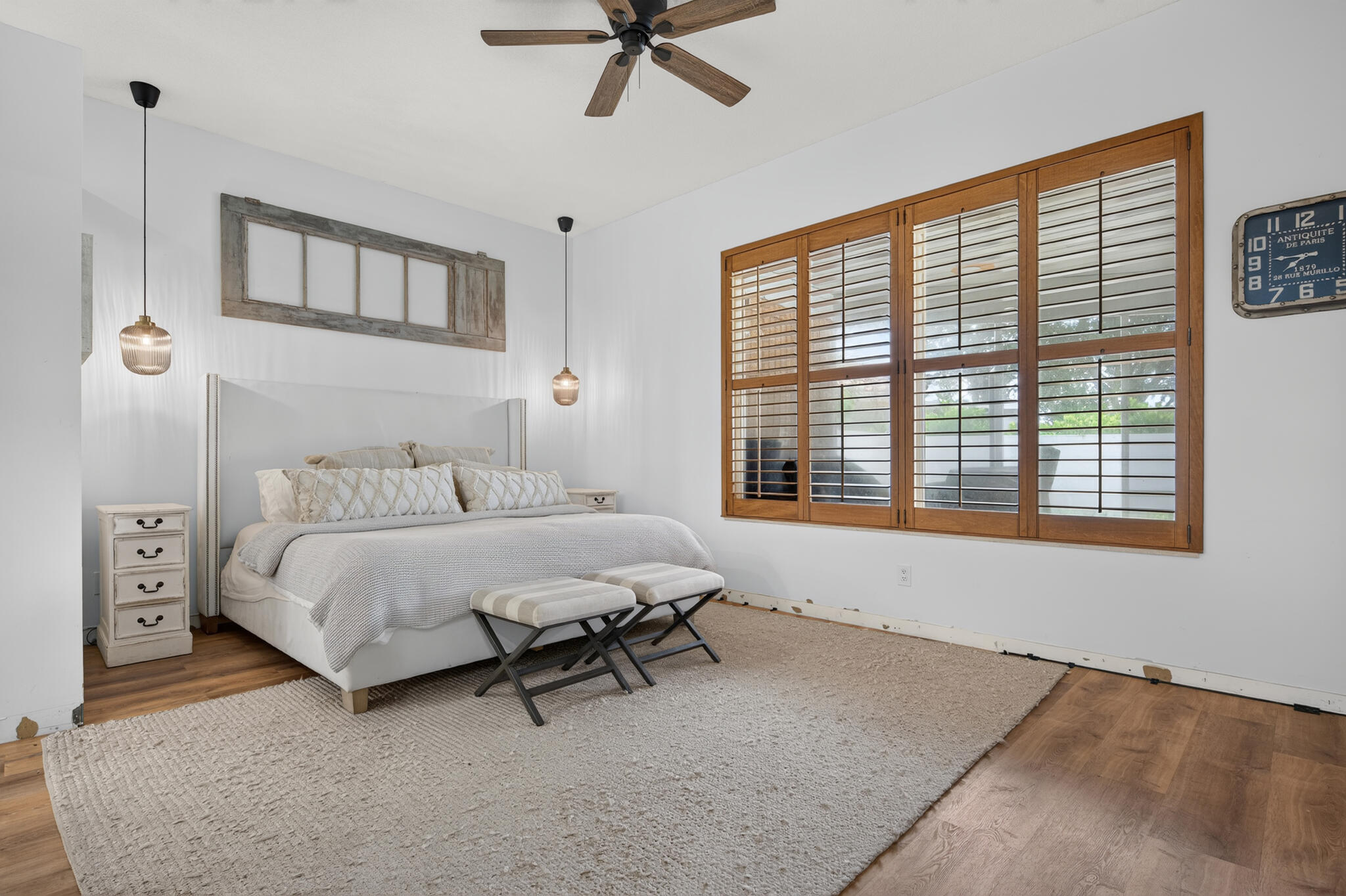 218 Hampton Court Property Photo 19