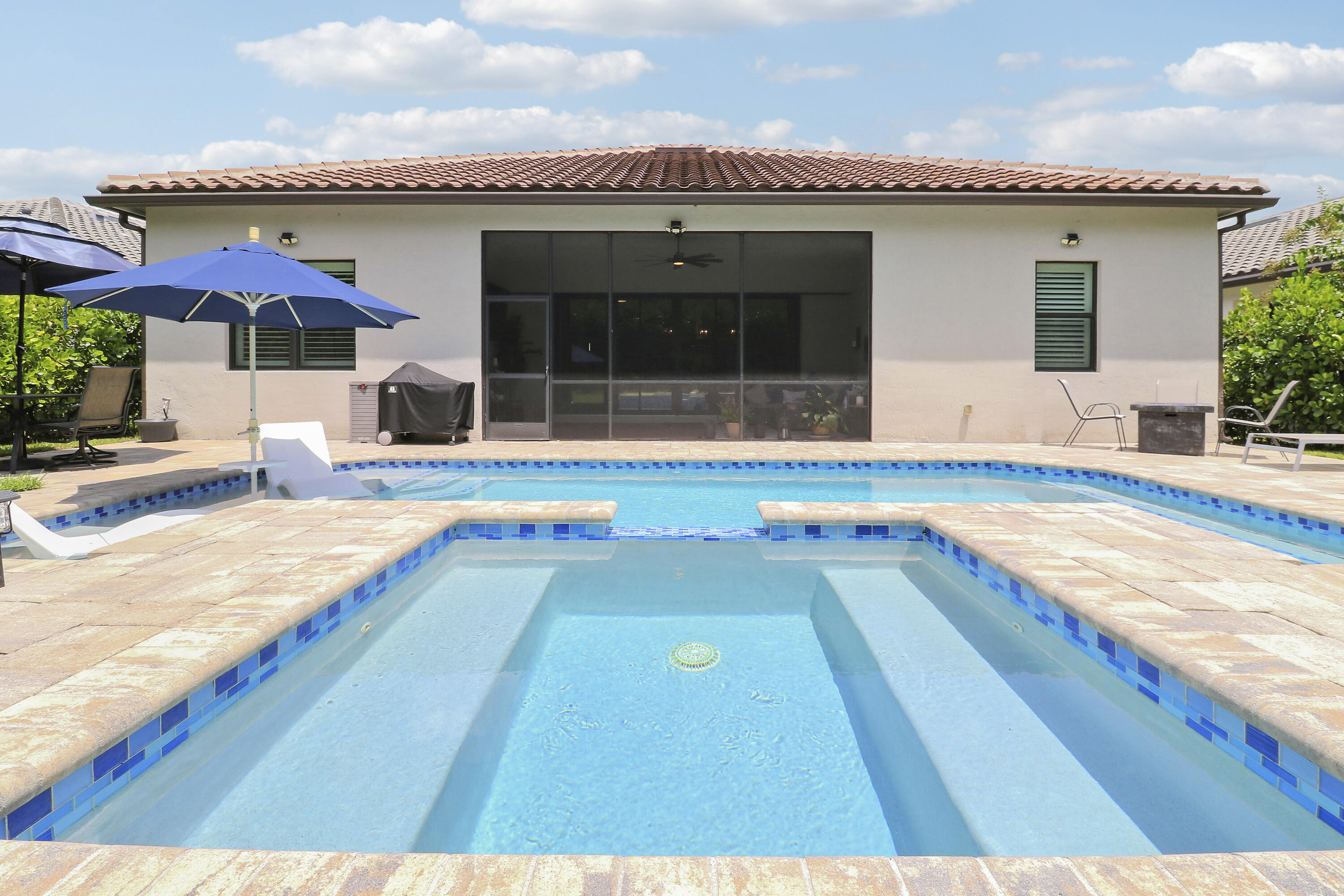 540 Se Villandry Way Property Photo 46