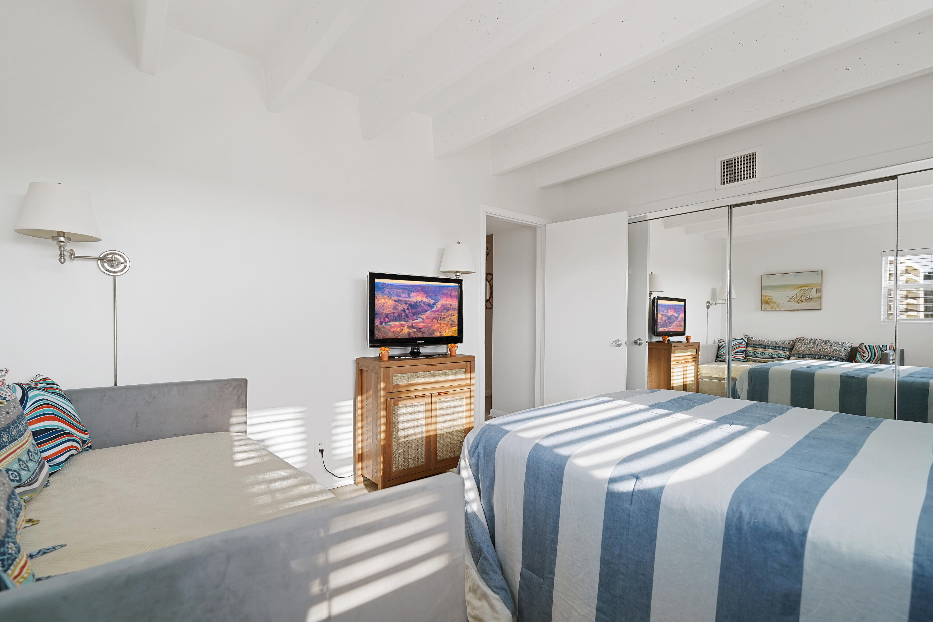 4500 S Ocean Boulevard 309 Property Photo 15