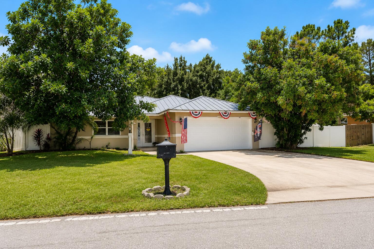 9380 Calliandra Drive Property Photo 1