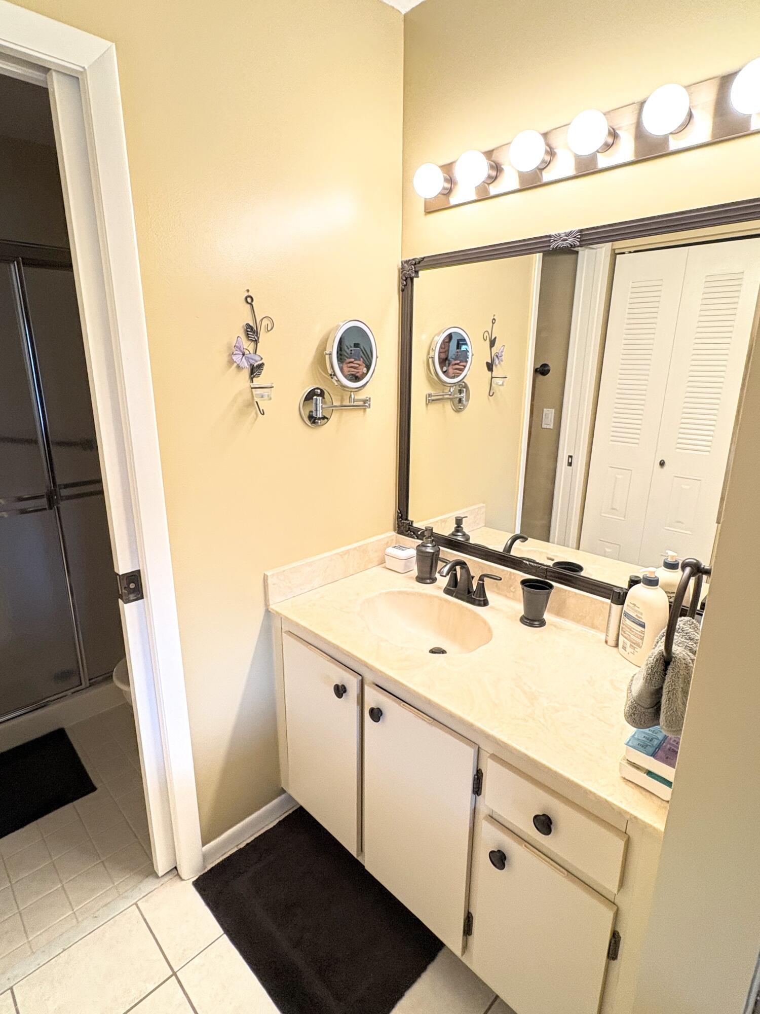 4712 E Lucerne Lakes Boulevard E 203 Property Photo 13