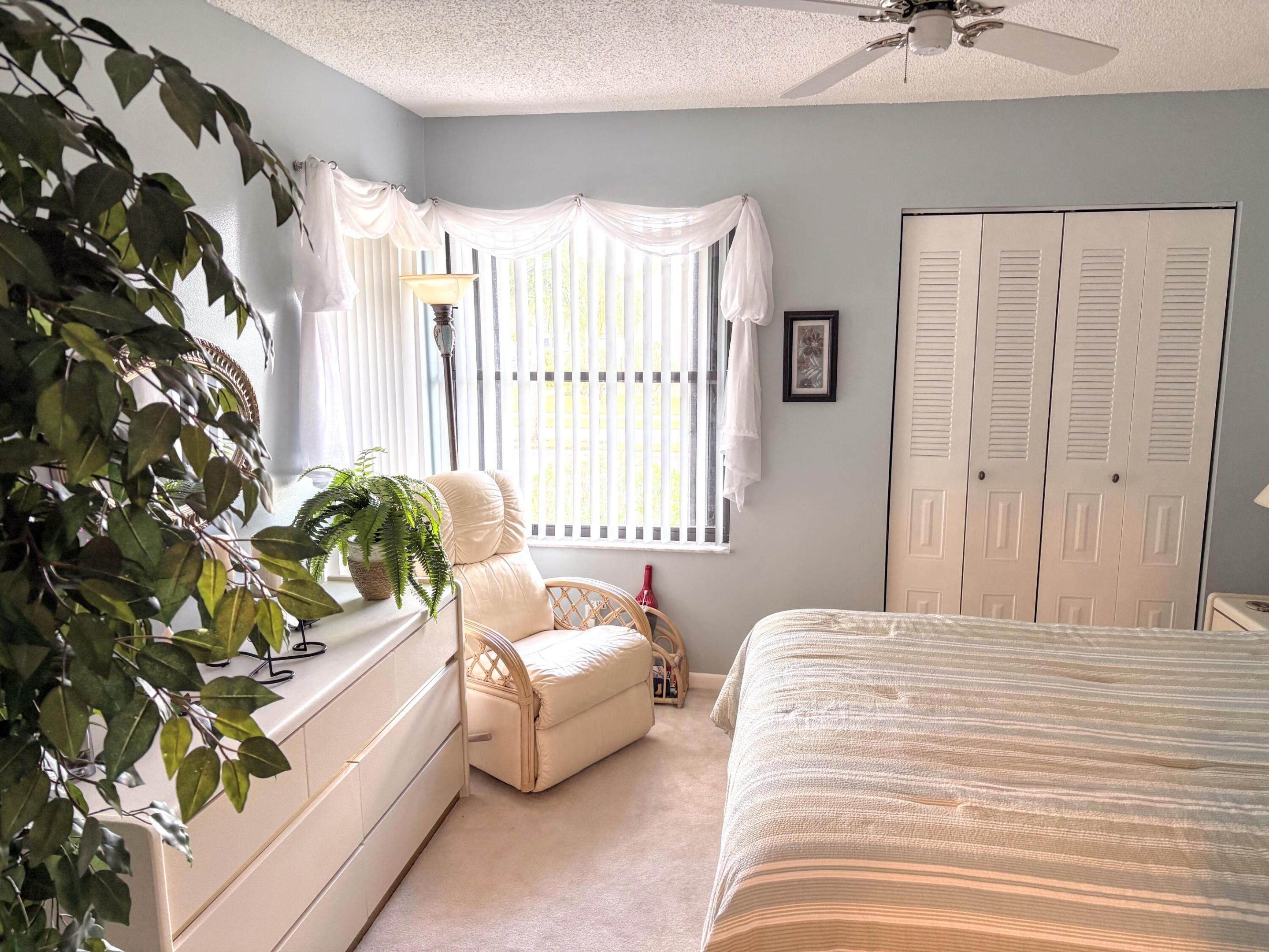 4712 E Lucerne Lakes Boulevard E 203 Property Photo 16