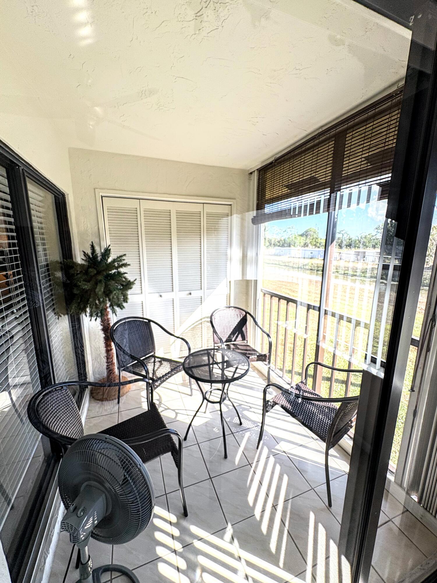 4712 E Lucerne Lakes Boulevard E 203 Property Photo 18