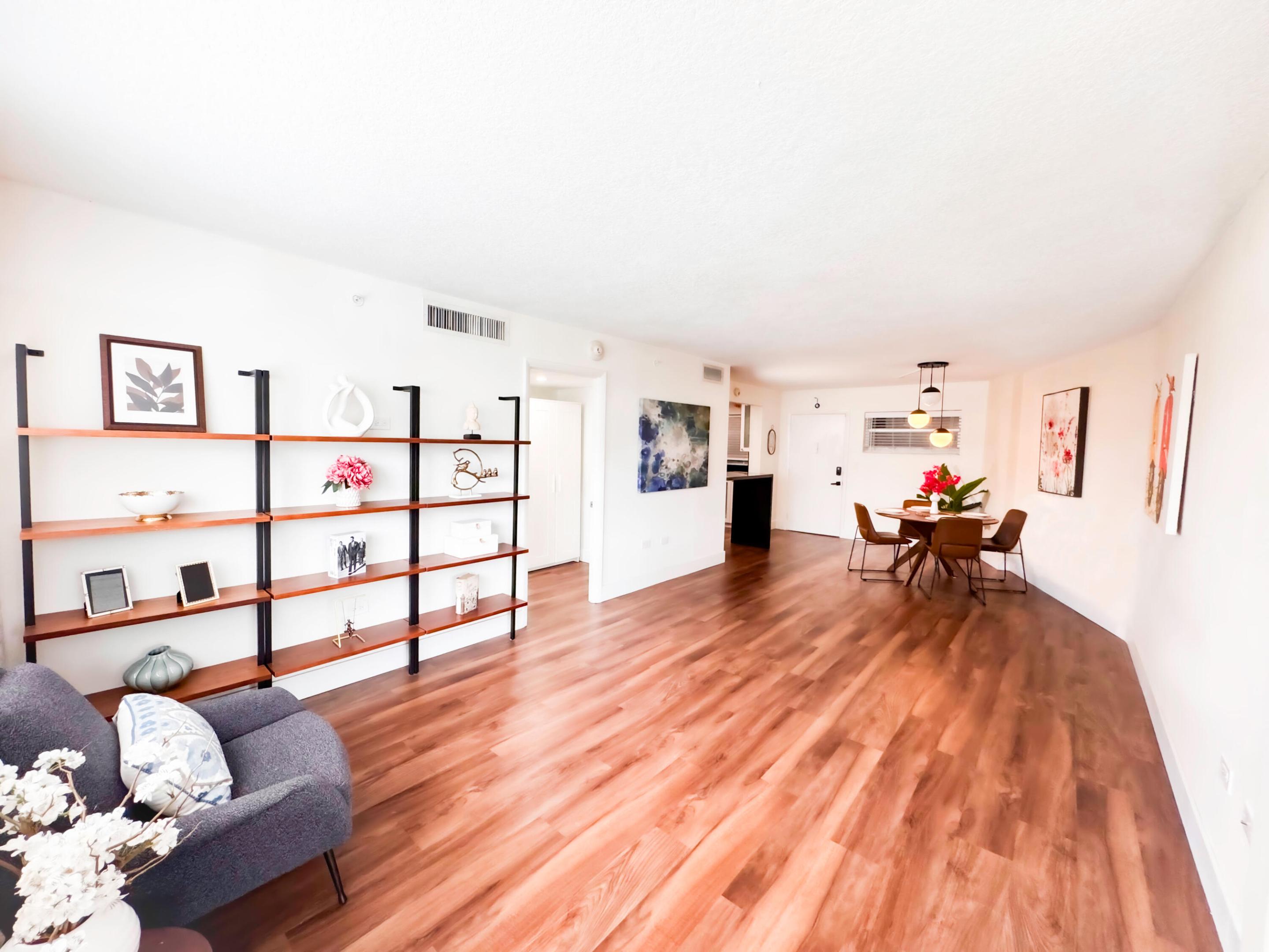 1881 Washington Avenue 4a Property Photo 3