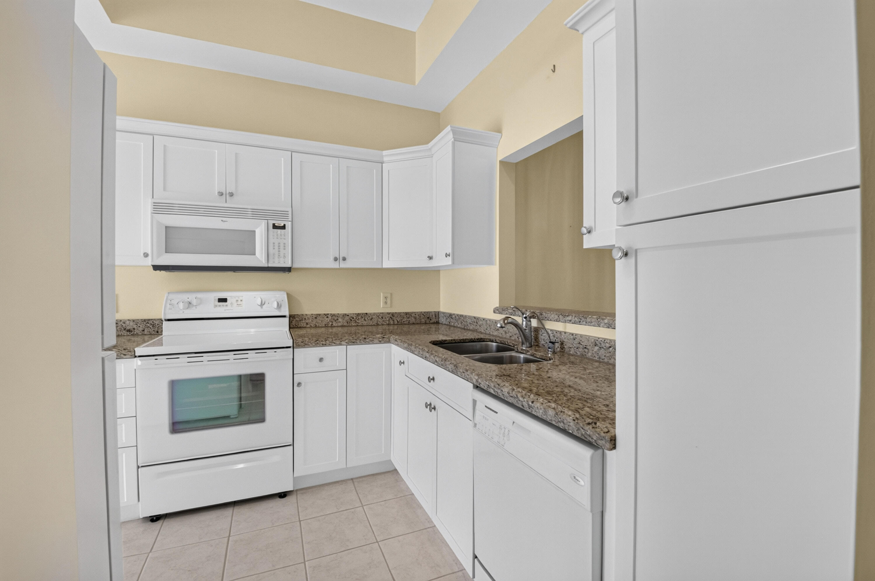 10884 Lake Front Place Property Photo 10