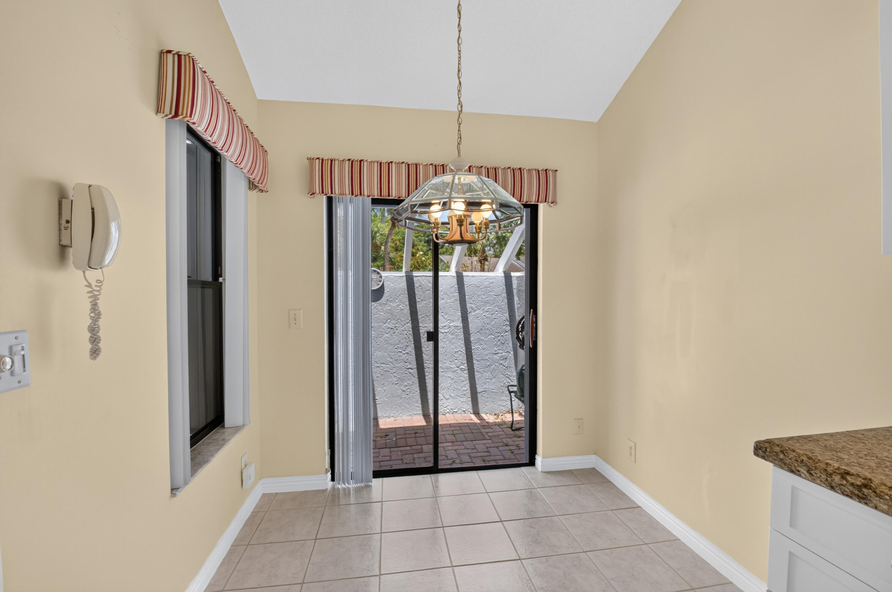 10884 Lake Front Place Property Photo 14
