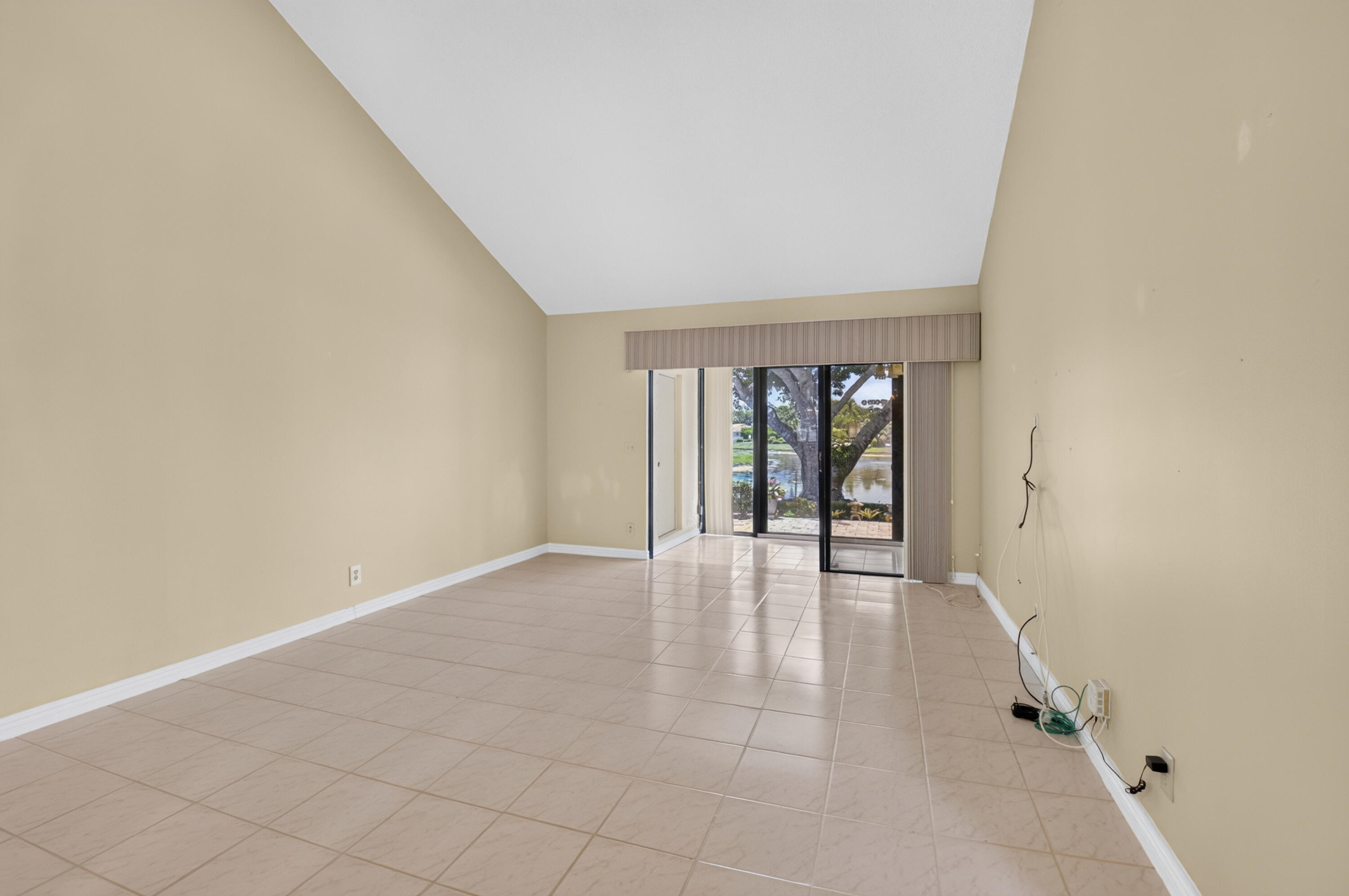 10884 Lake Front Place Property Photo 18