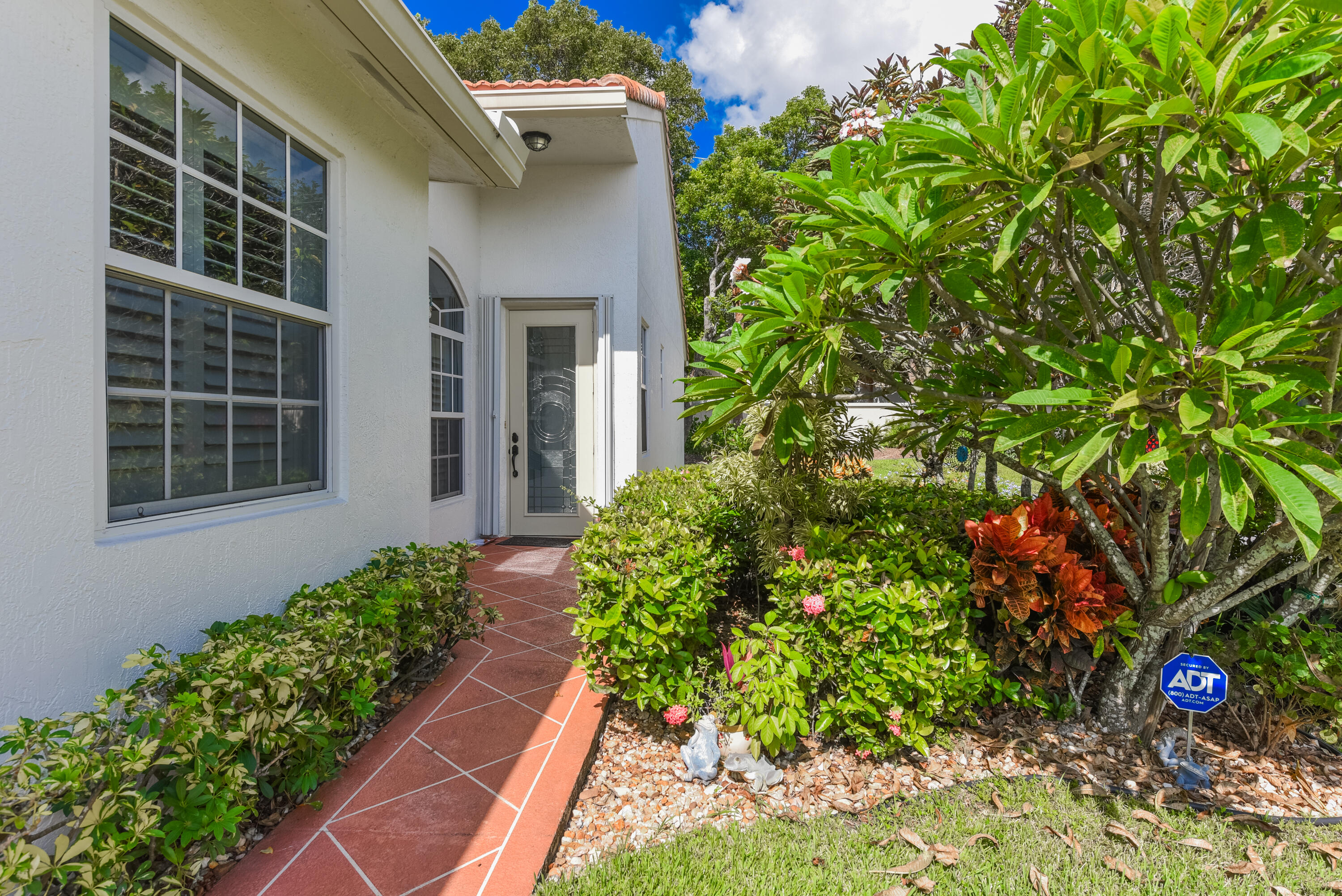 15191 Ixora Road Property Photo 2