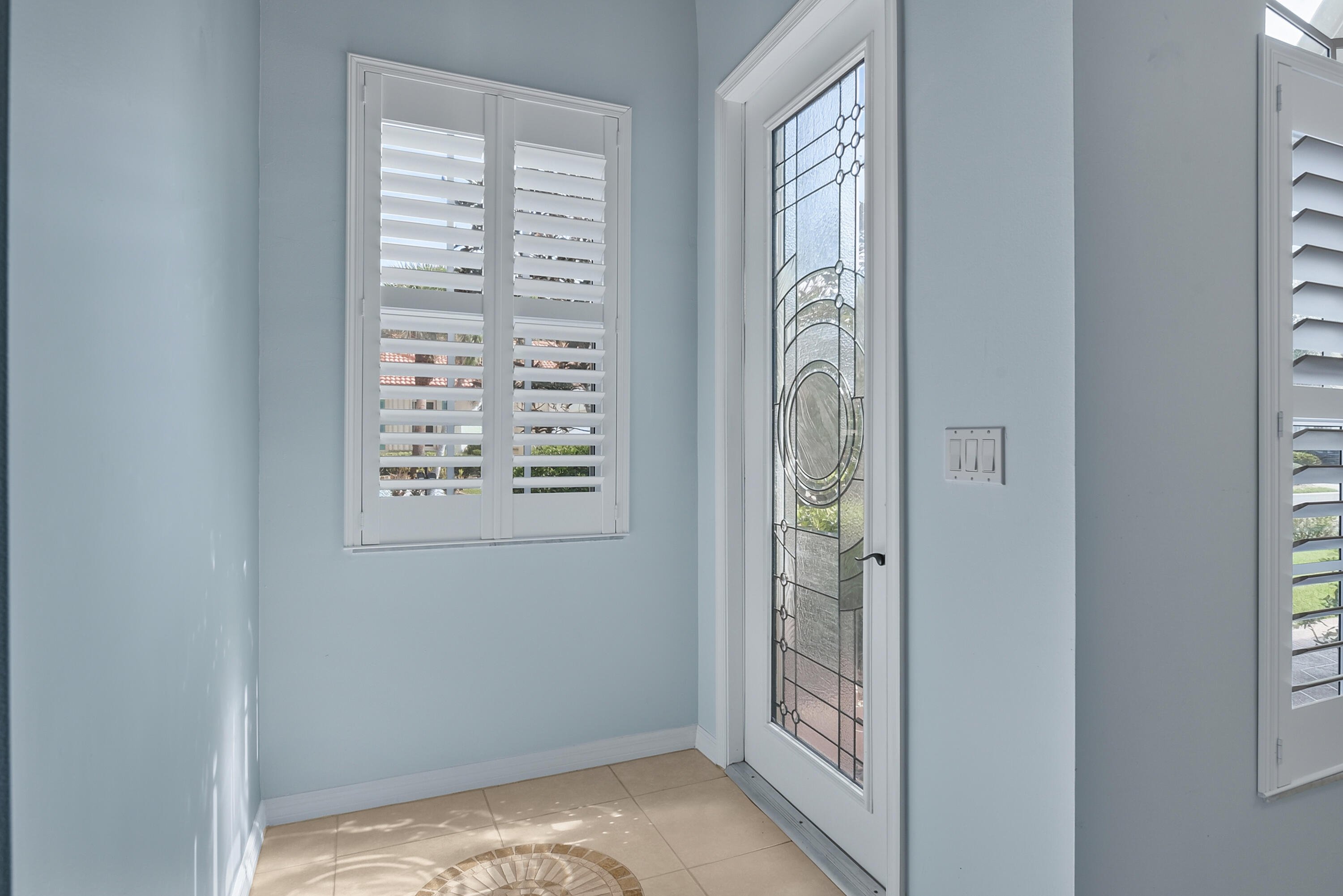15191 Ixora Road Property Photo 4