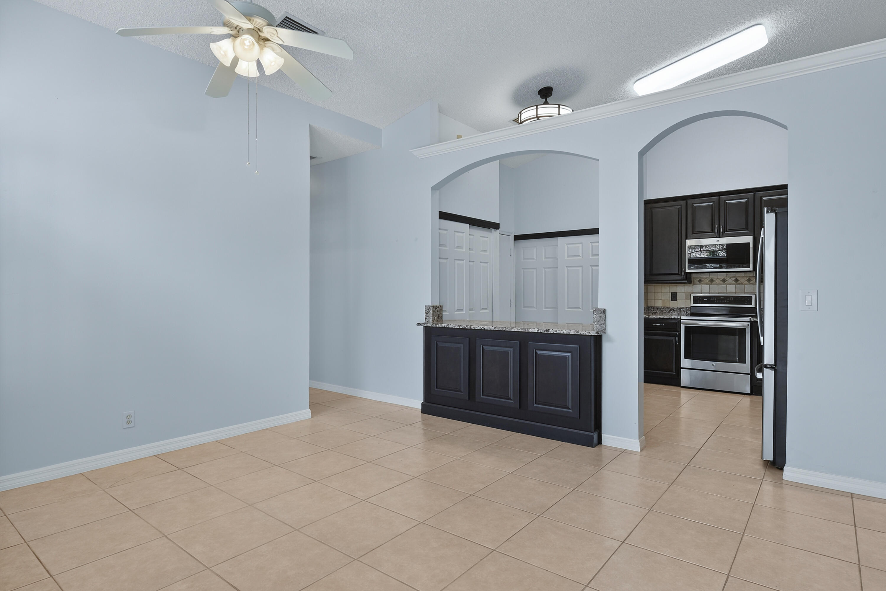 15191 Ixora Road Property Photo 6