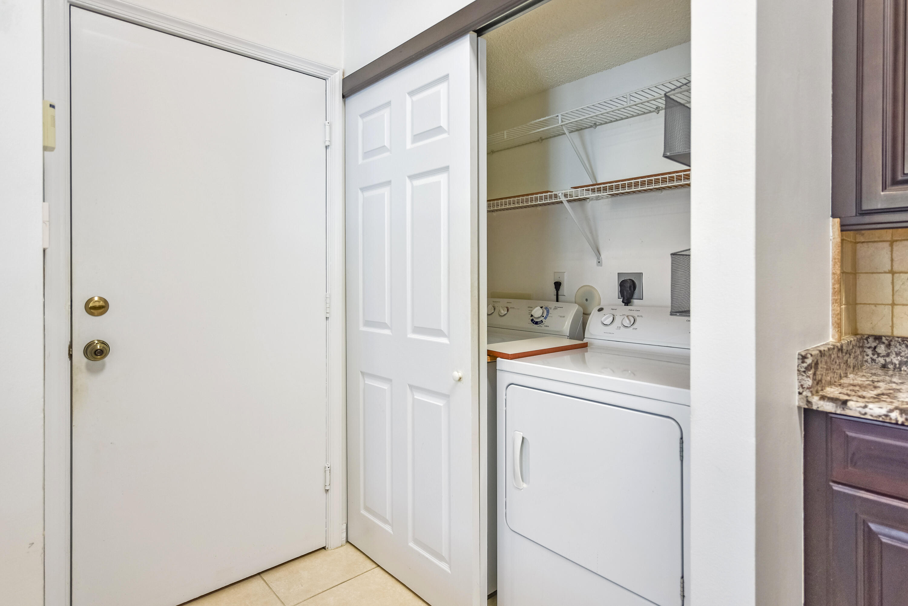 15191 Ixora Road Property Photo 10