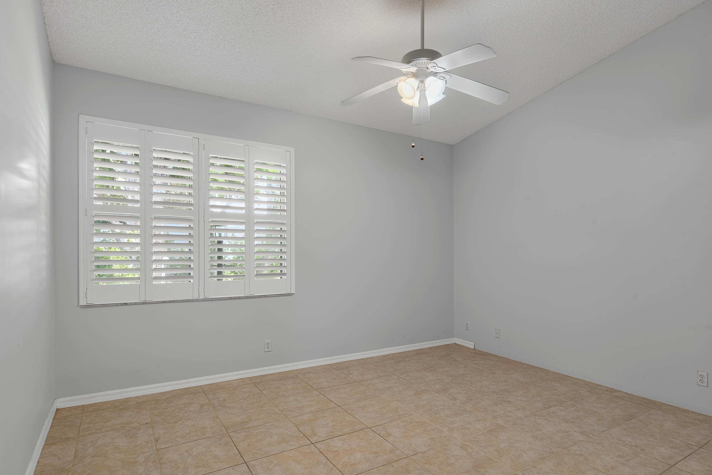 15191 Ixora Road Property Photo 16