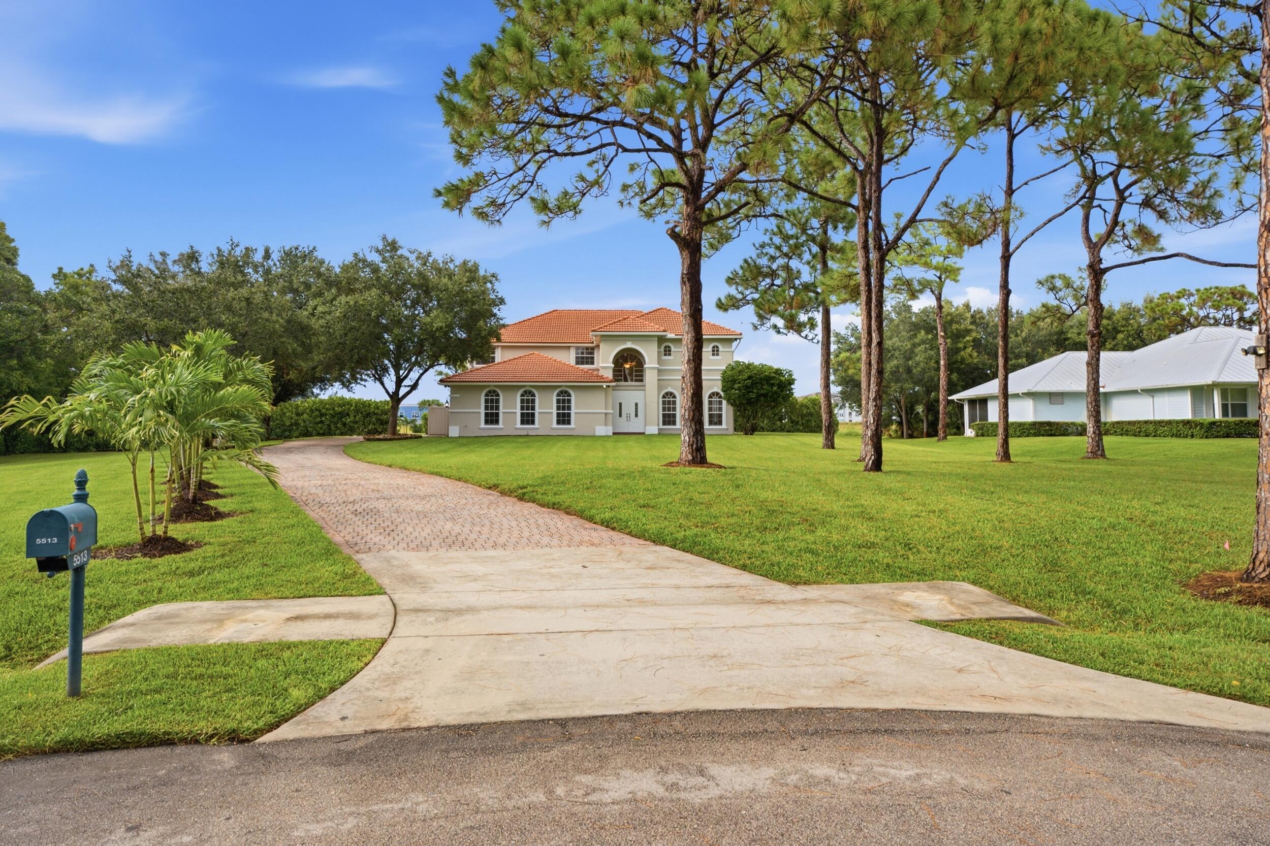 5513 Sw Windward Way Property Photo 3