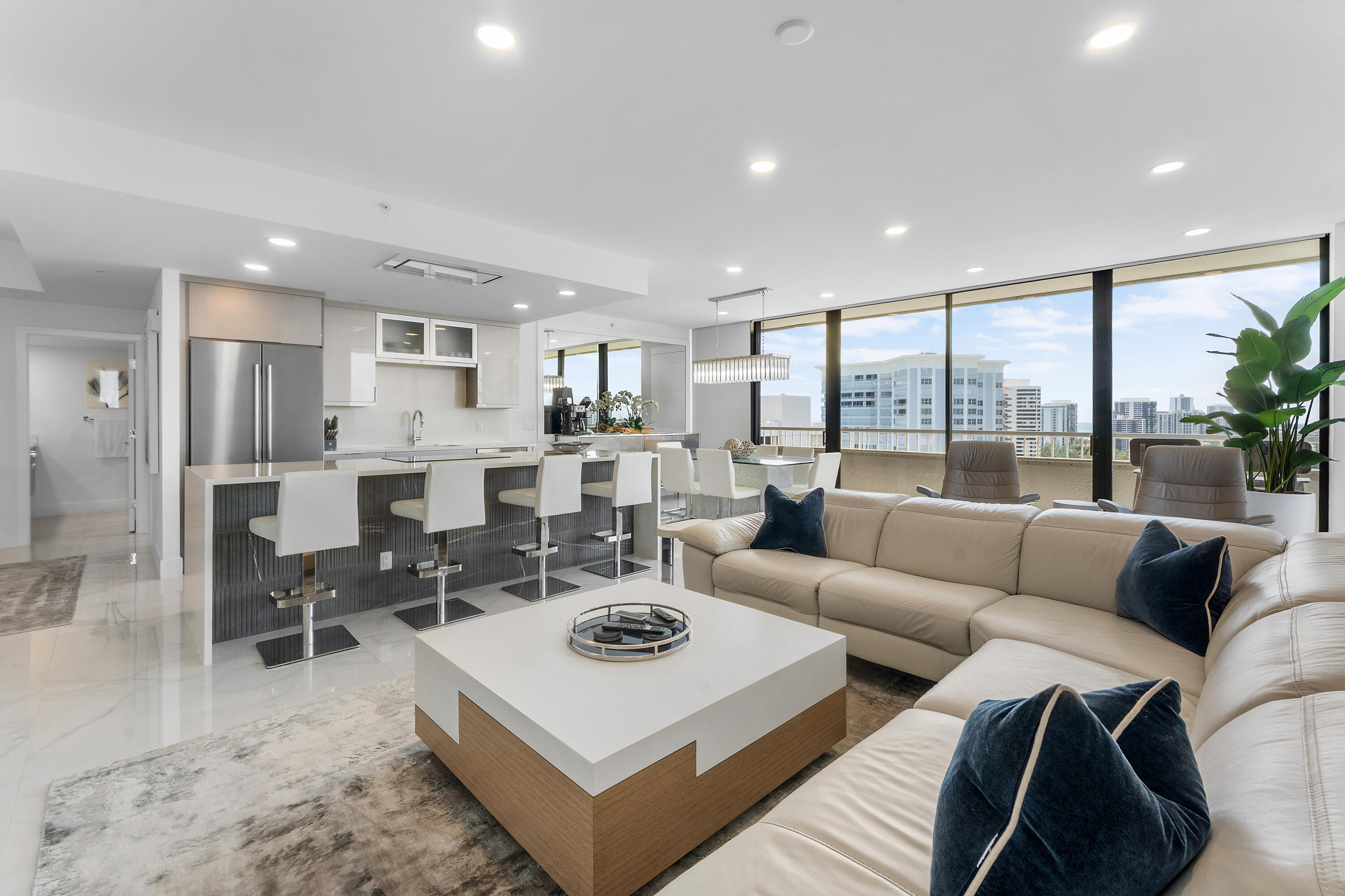 5280 N Ocean Drive 16e Property Photo 11