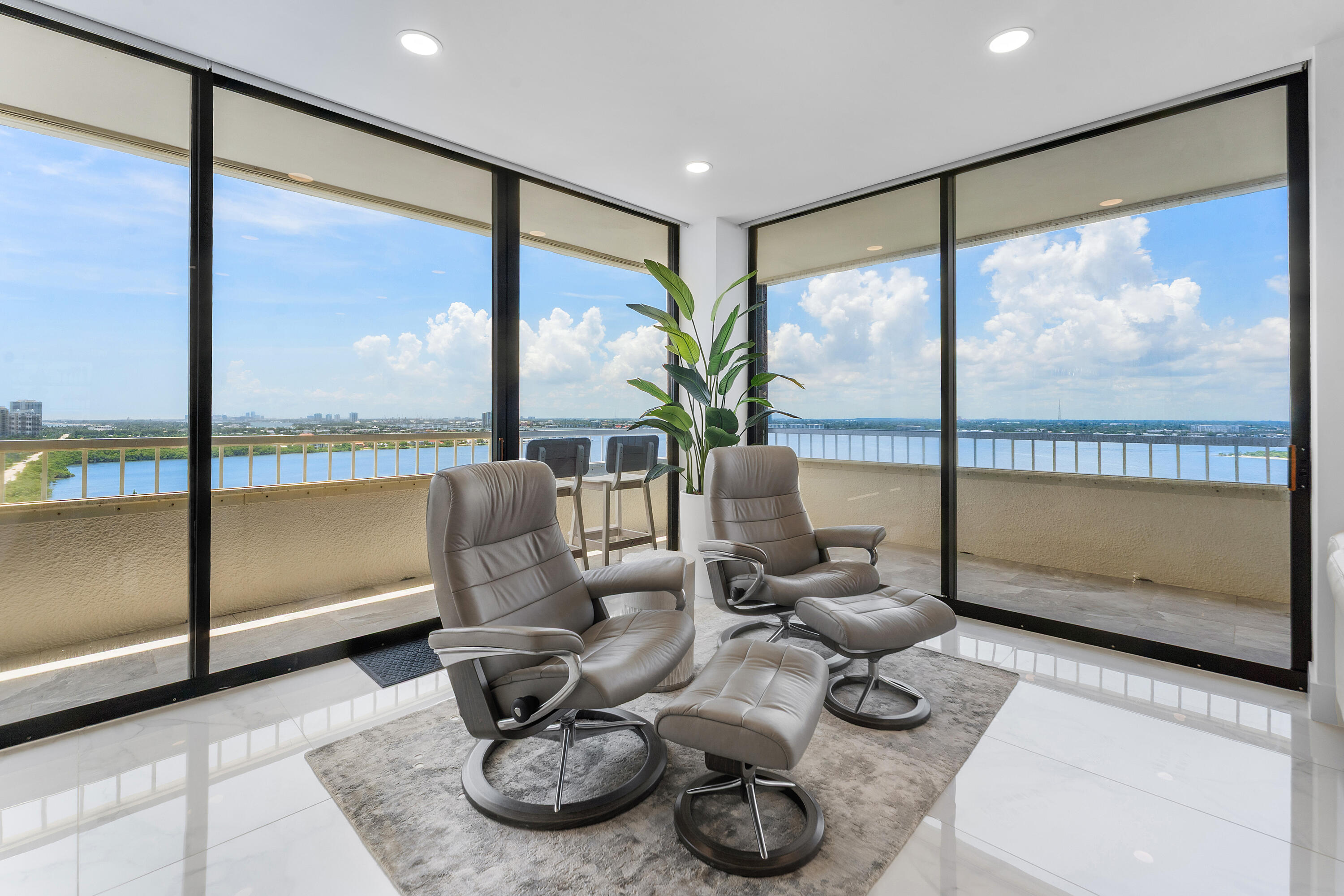 5280 N Ocean Drive 16e Property Photo 16
