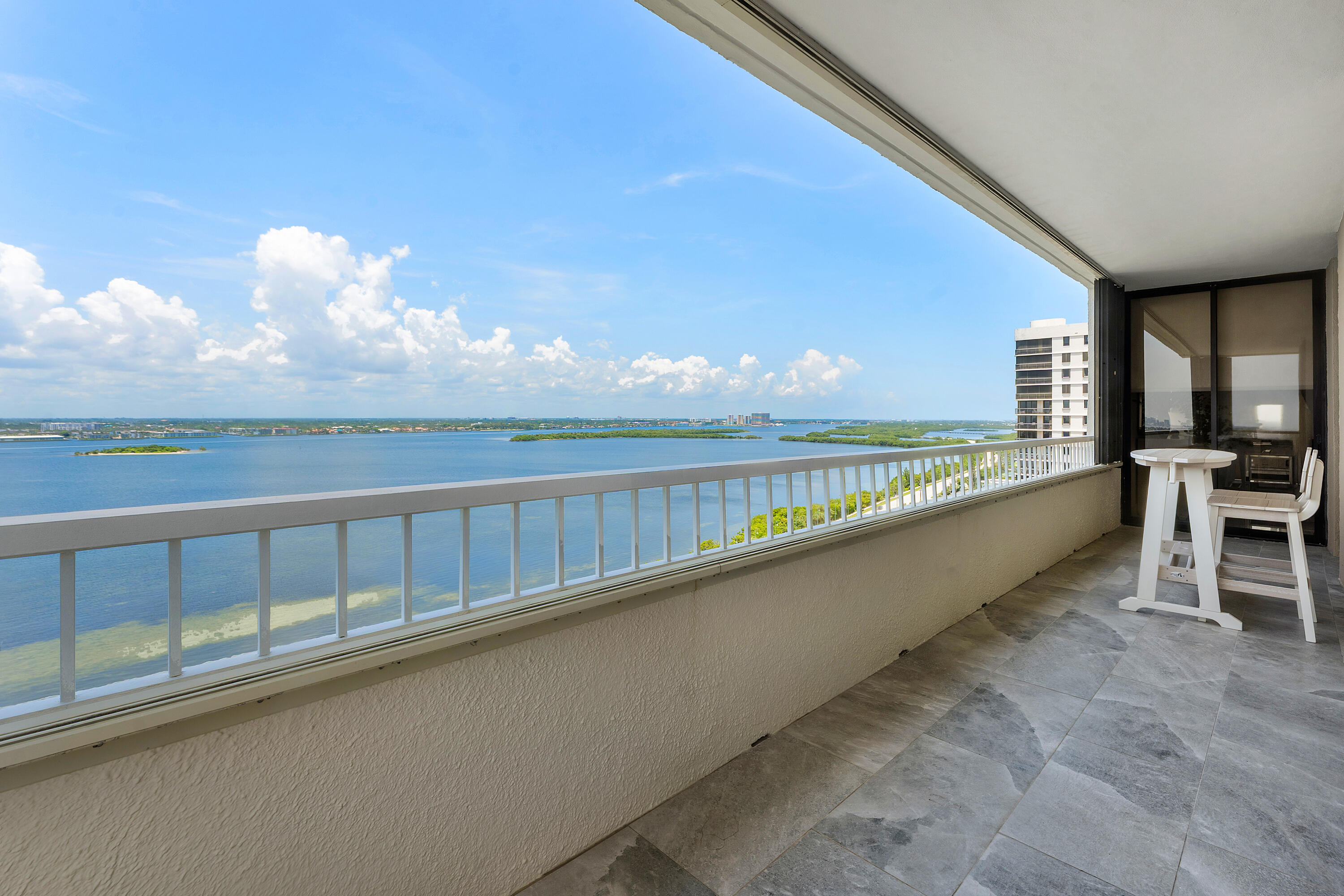 5280 N Ocean Drive 16e Property Photo 25