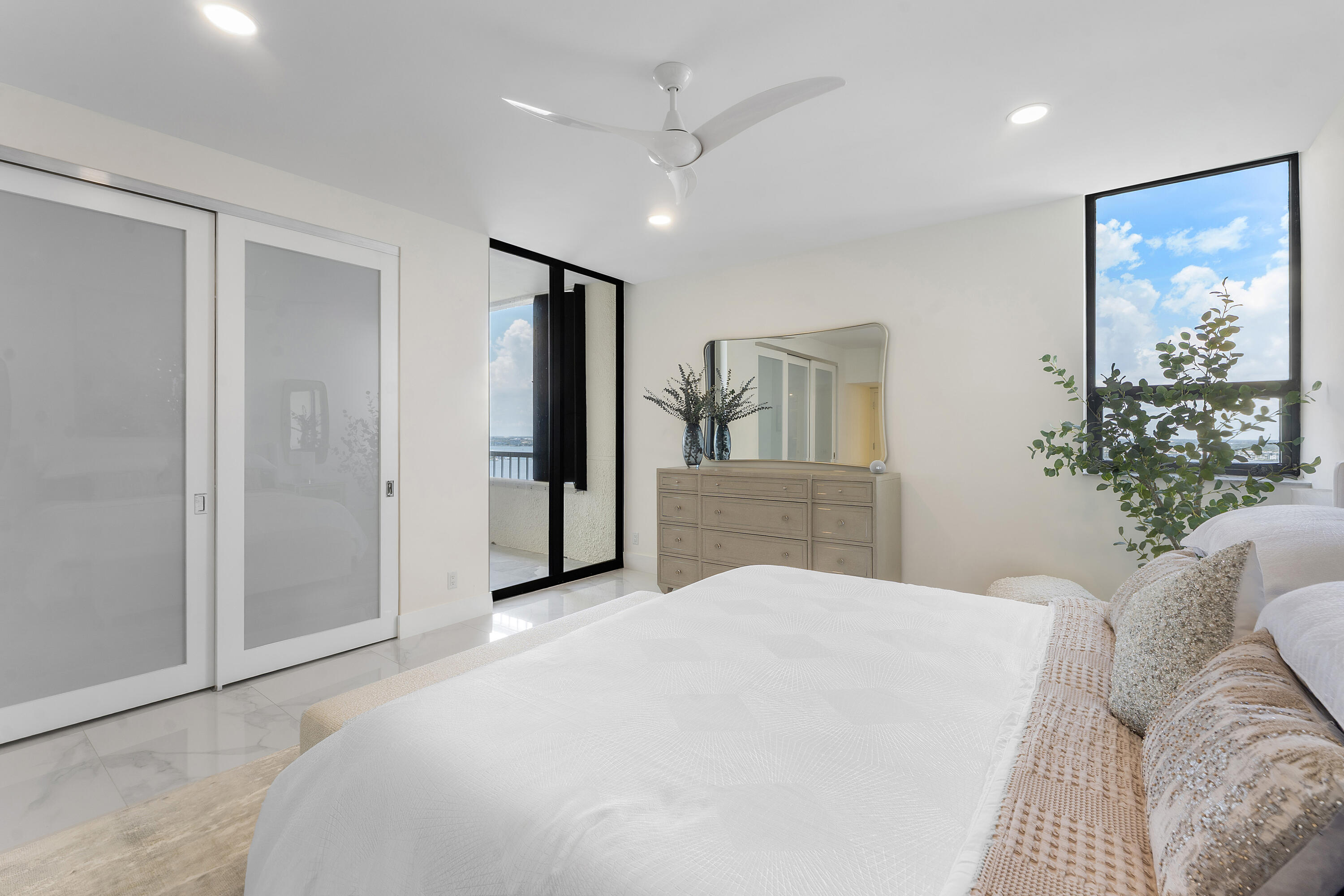 5280 N Ocean Drive 16e Property Photo 27