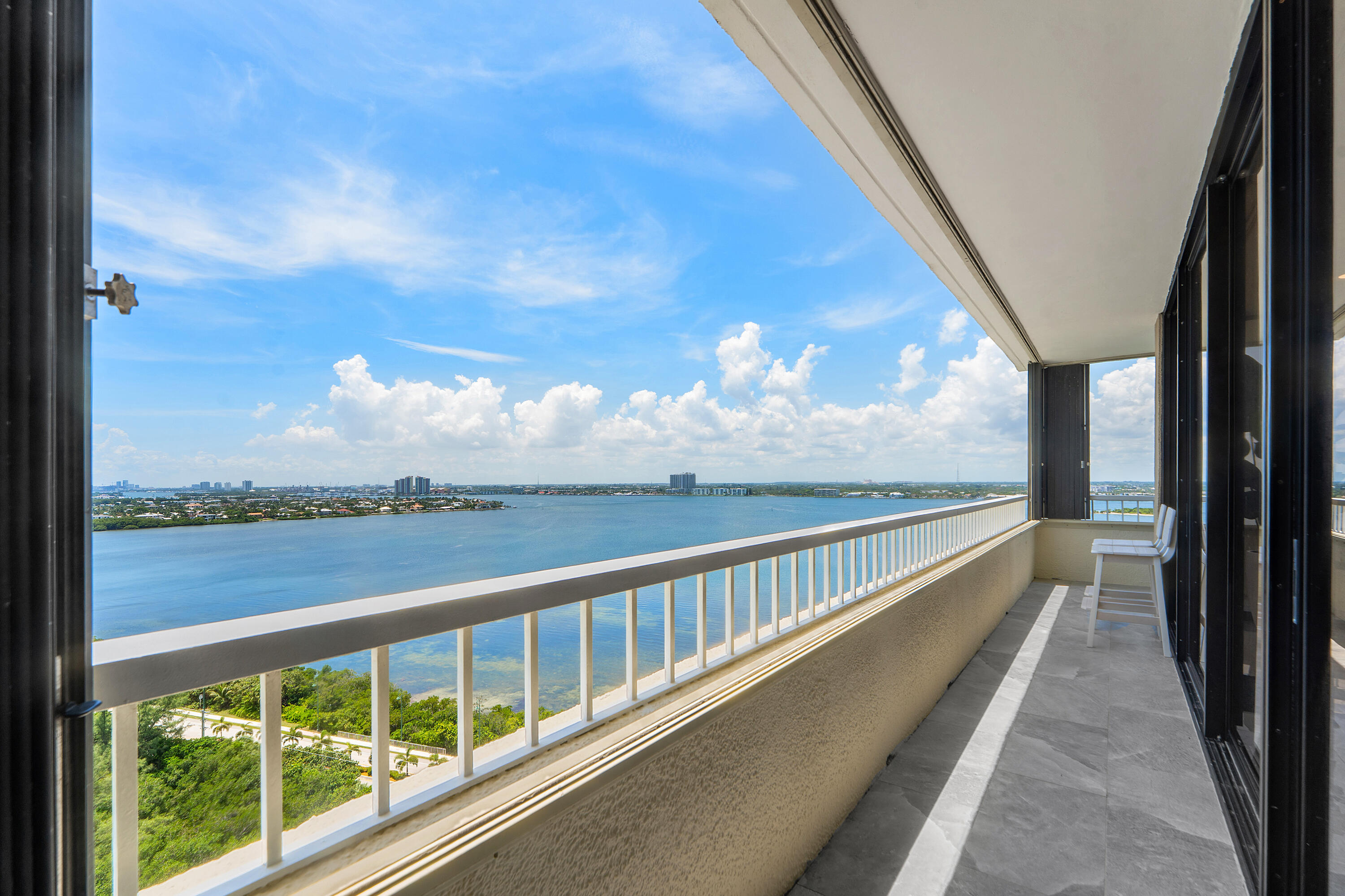 5280 N Ocean Drive 16e Property Photo 38