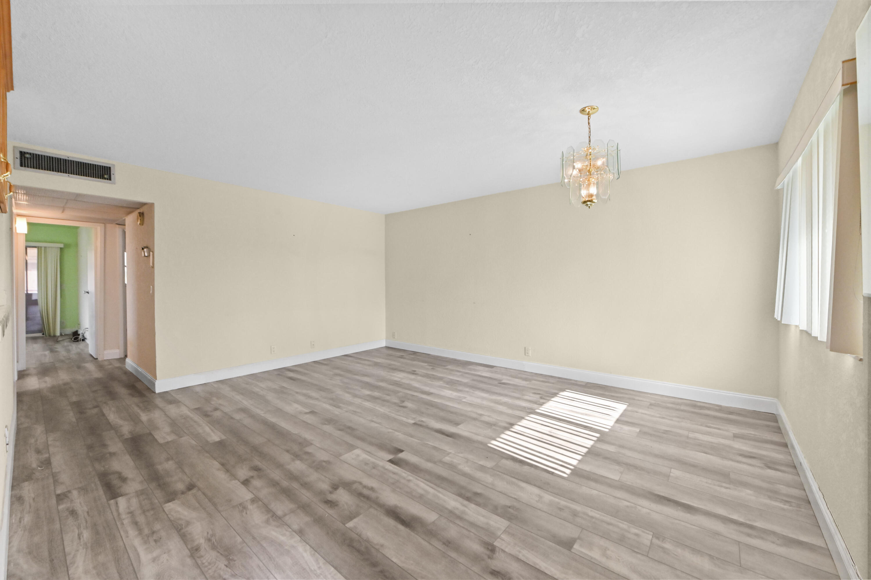 233 Monaco Boulevard E Property Photo 3