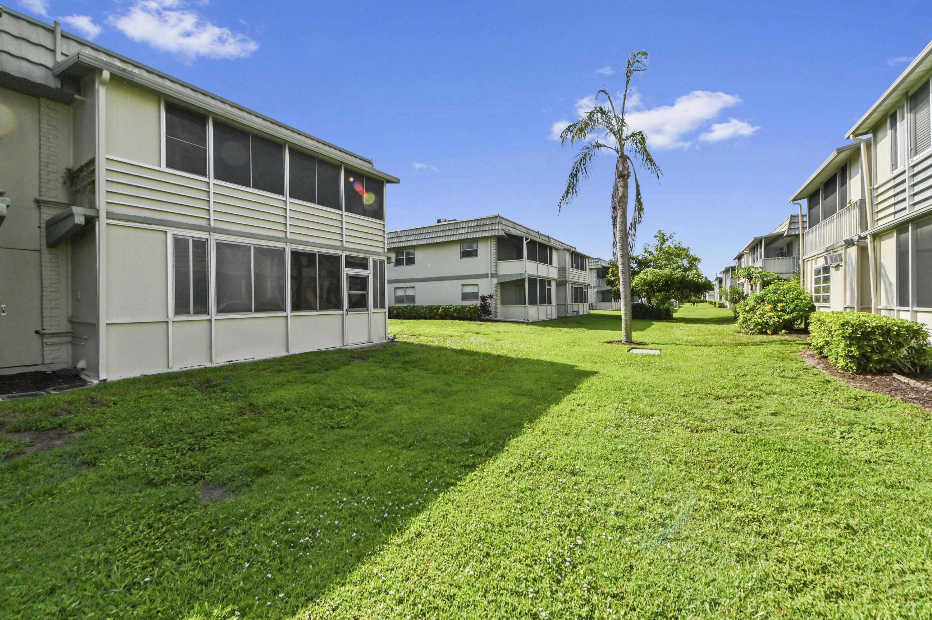 233 Monaco Boulevard E Property Photo 20