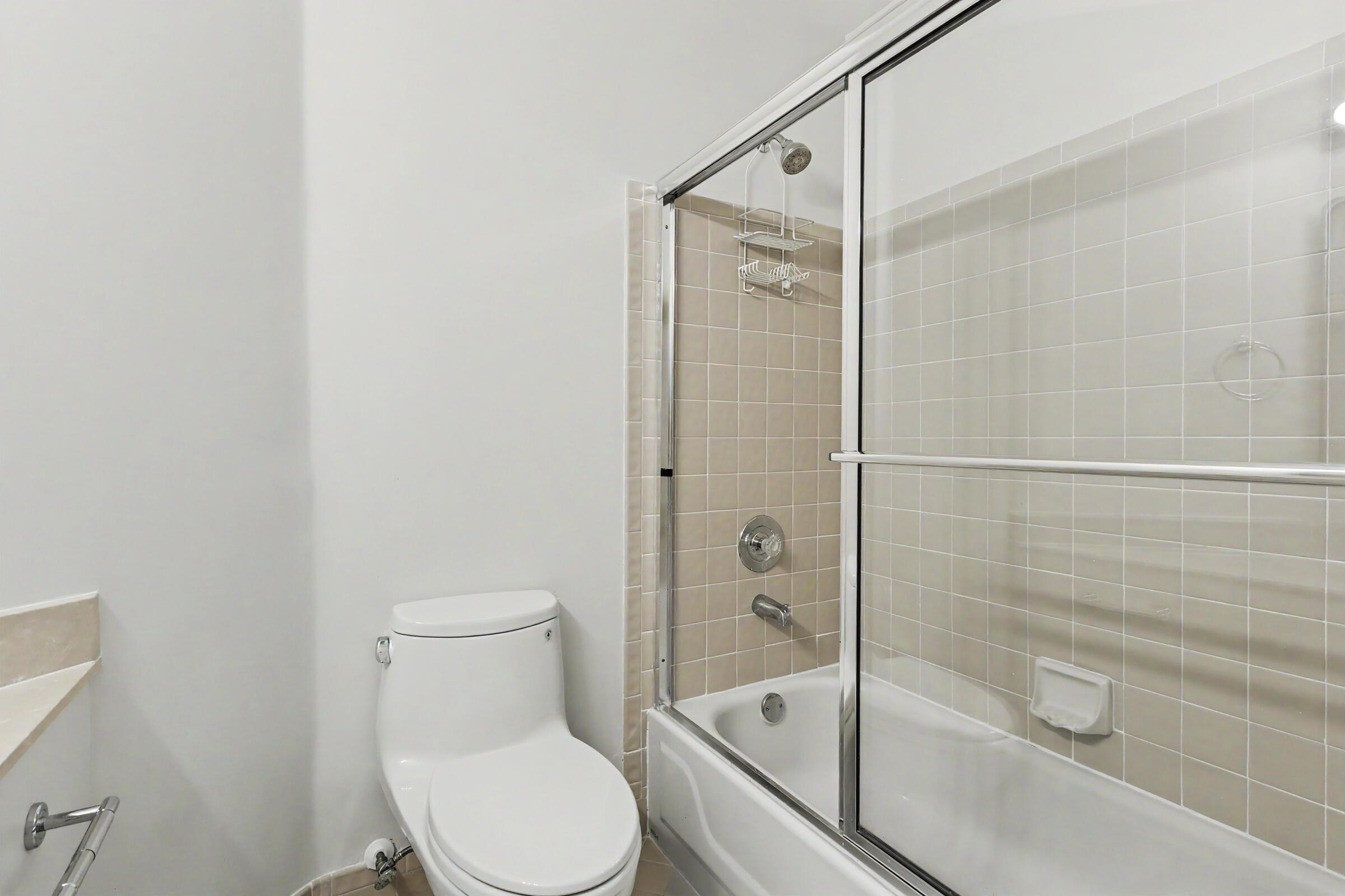 5136 Floria Drive H Property Photo 24