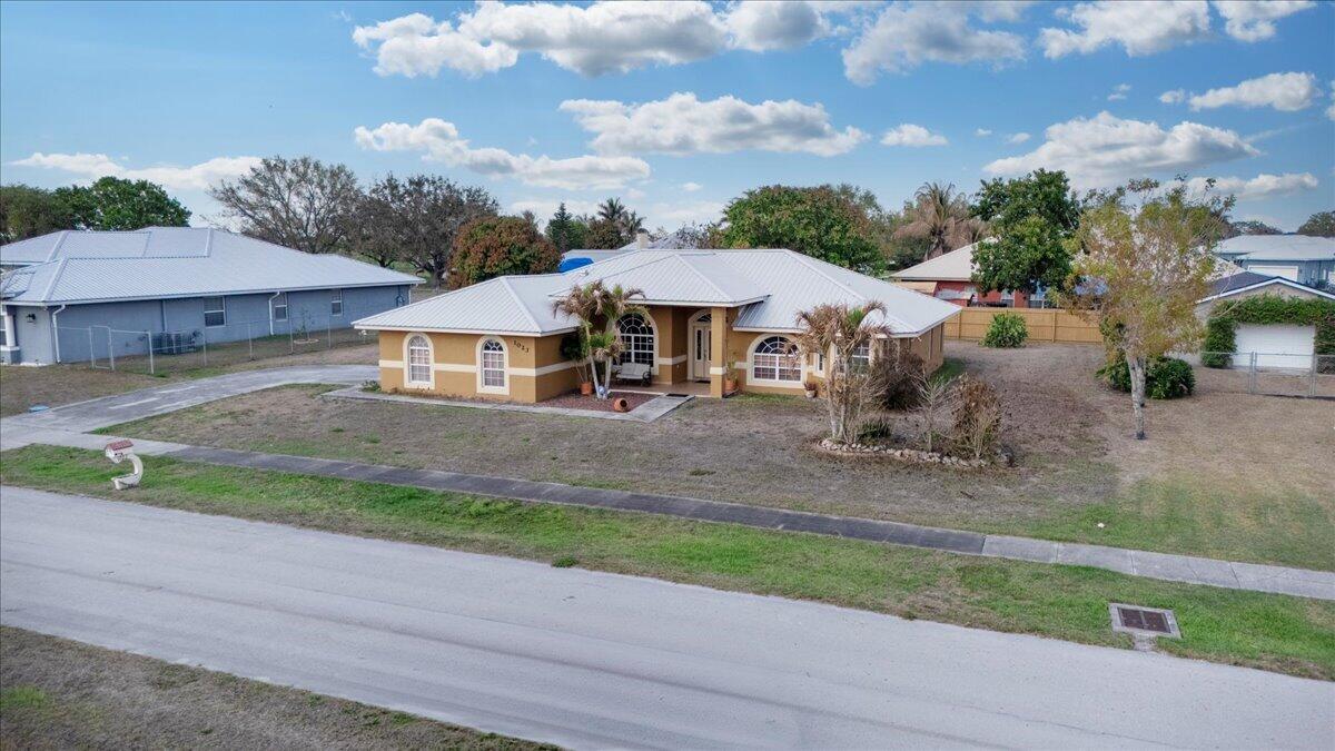 1023 Caribbean Avenue Property Photo 3