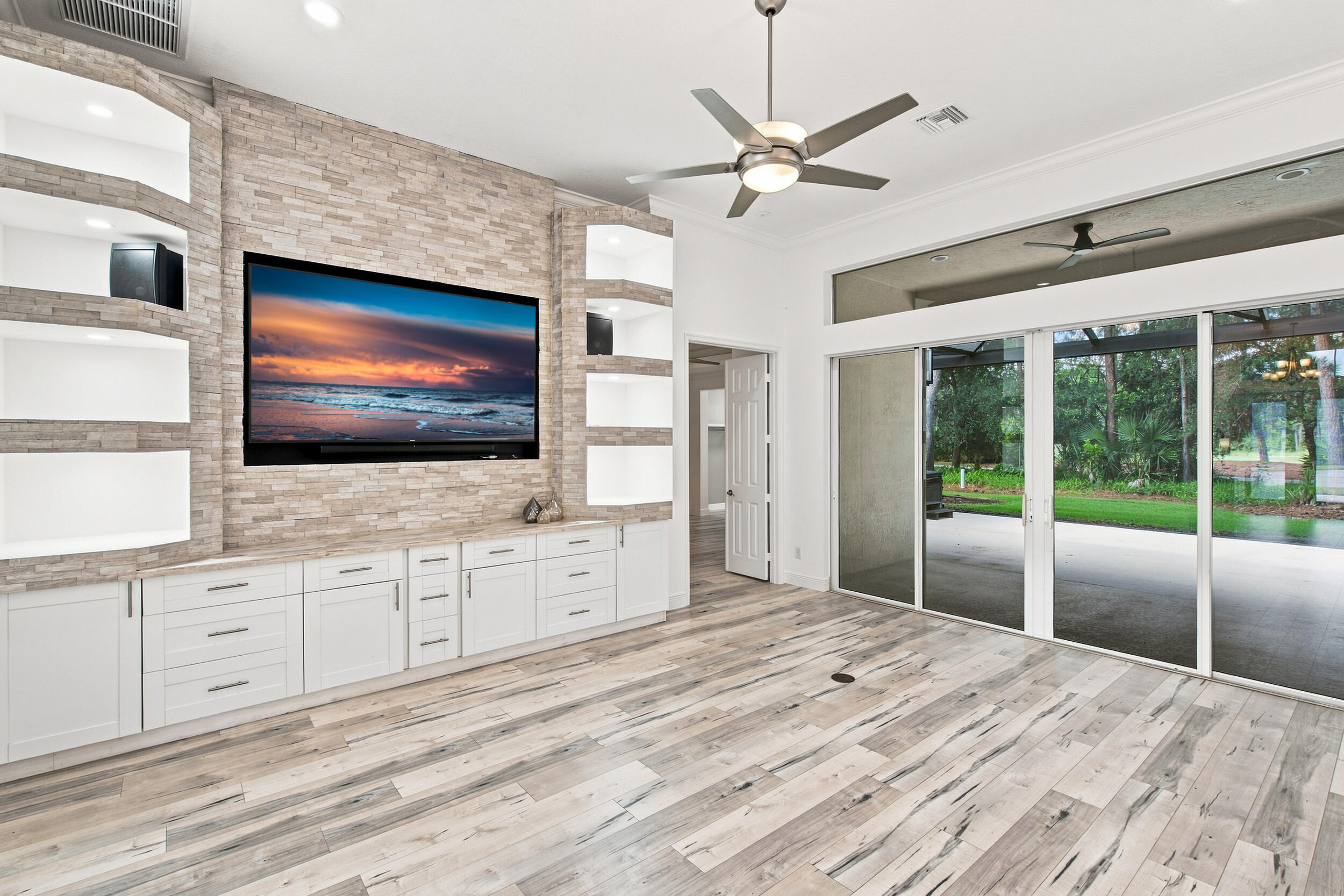 8817 Champions Way Property Photo 15