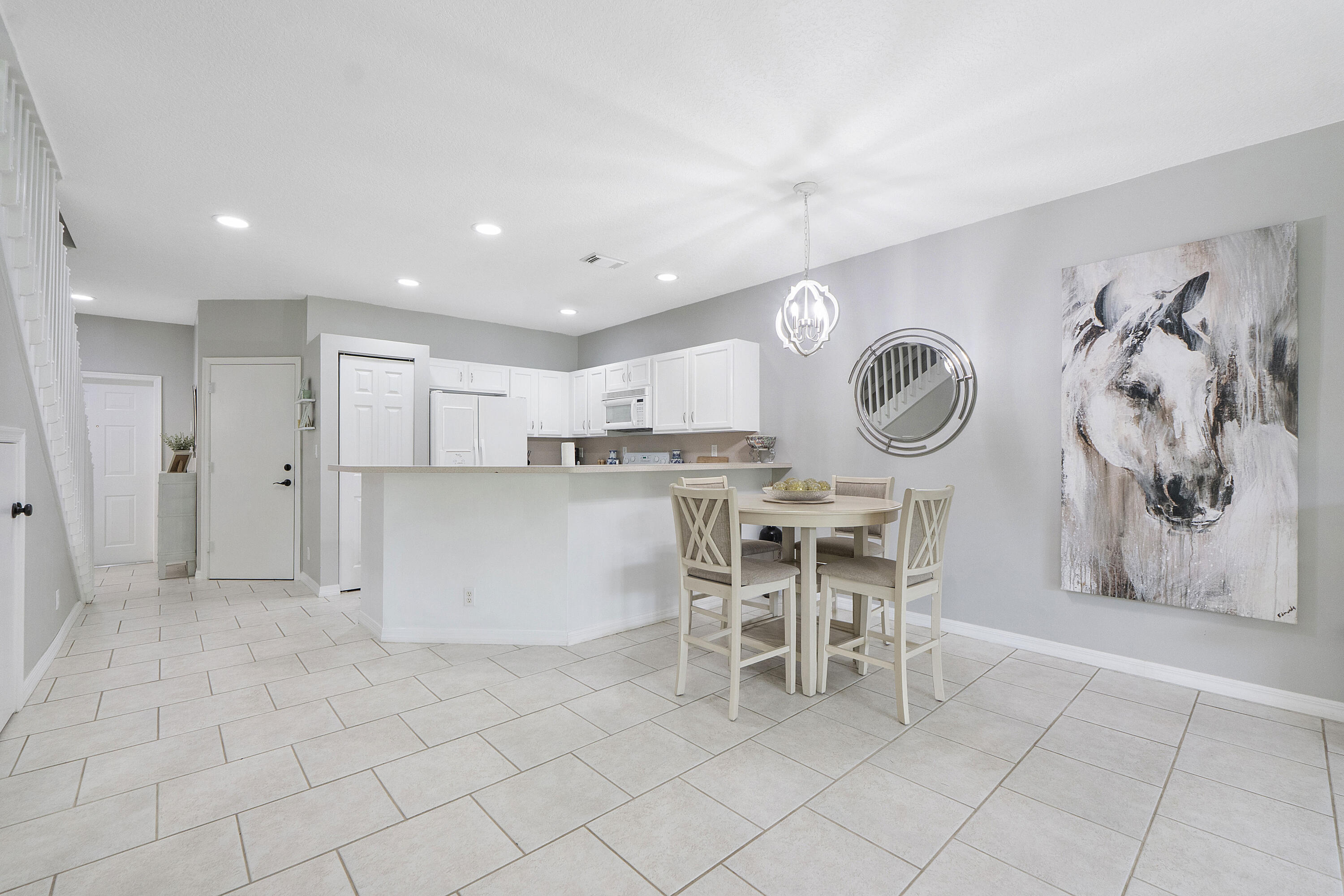 13804 Creston Place Property Photo 10