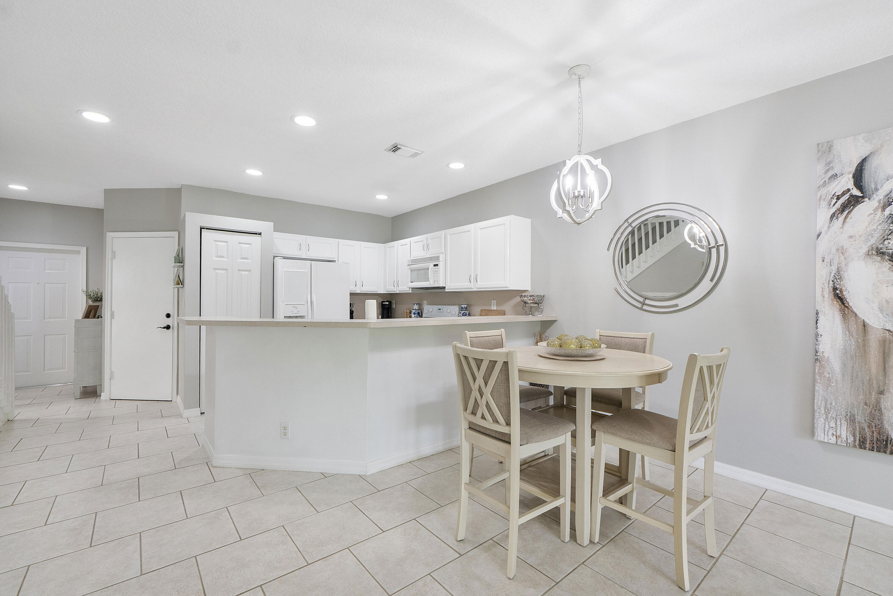 13804 Creston Place Property Photo 11