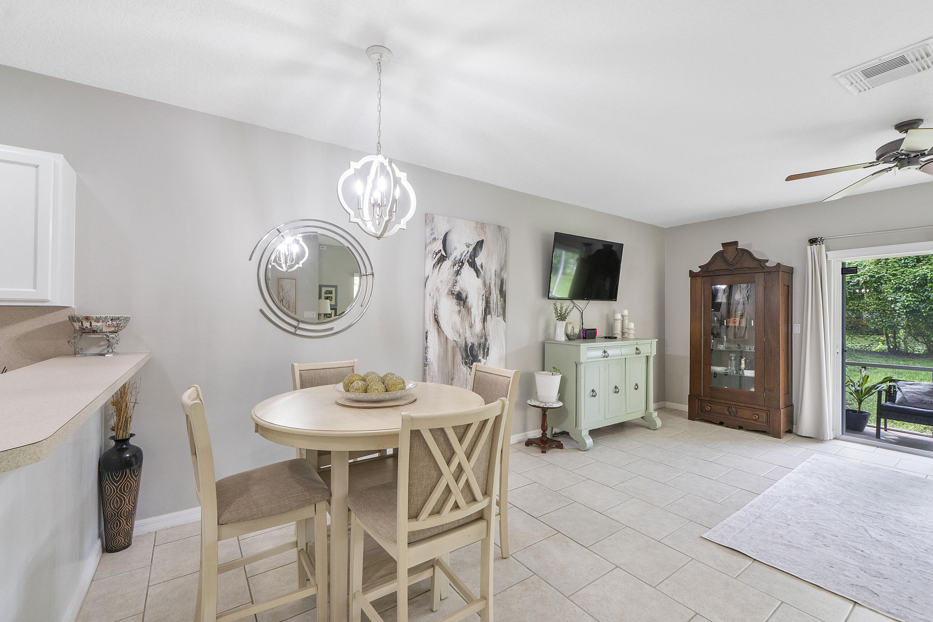 13804 Creston Place Property Photo 16