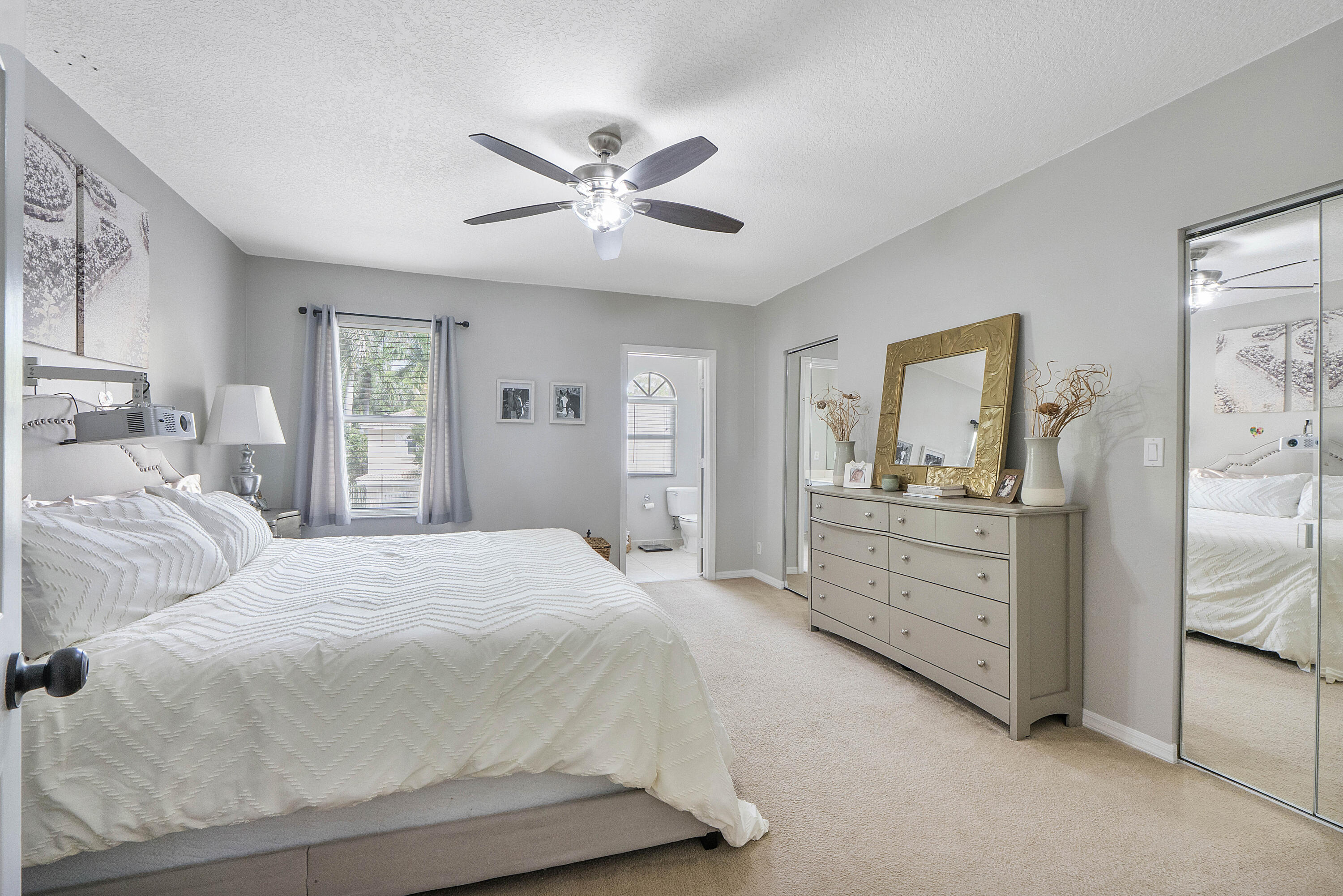13804 Creston Place Property Photo 23