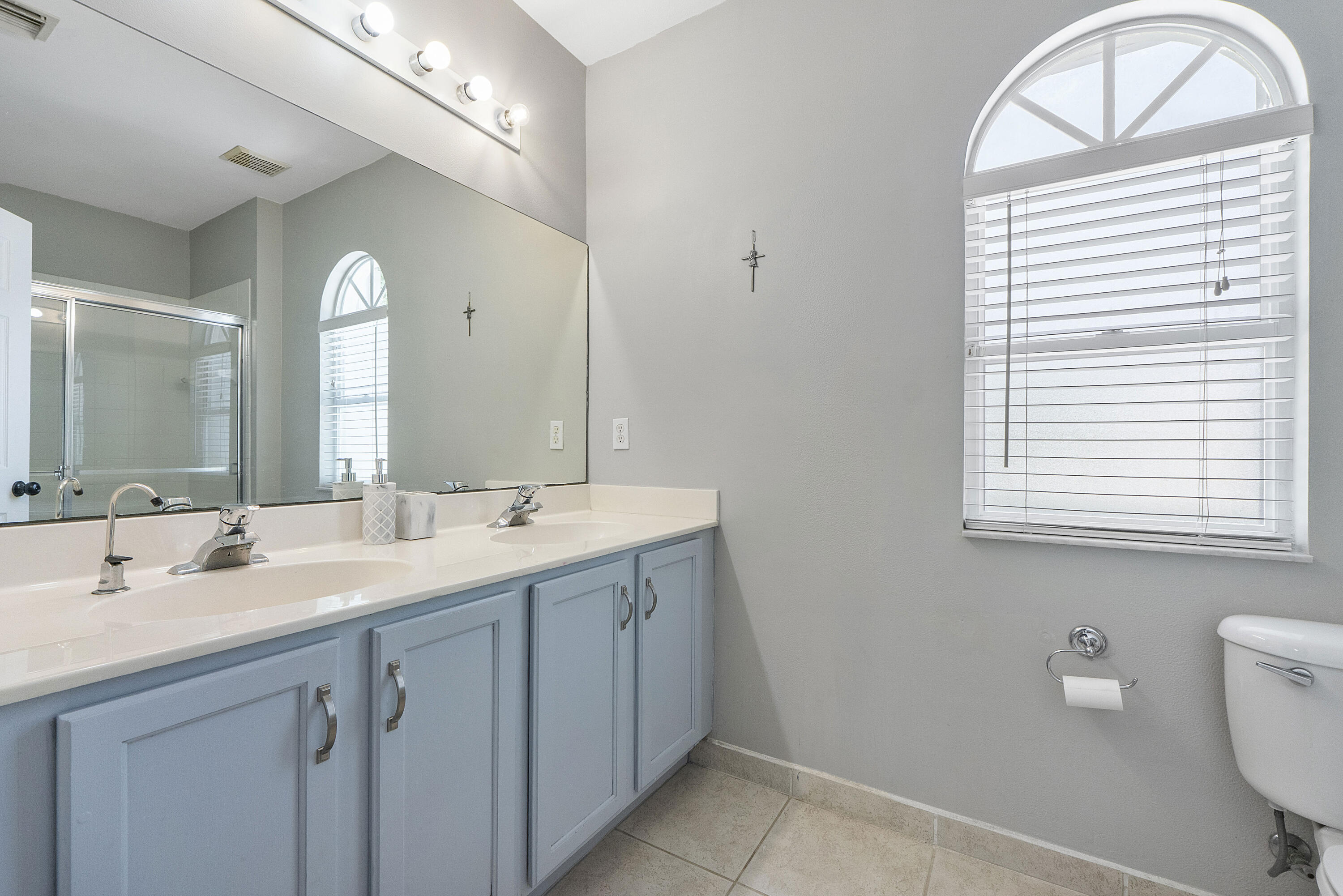 13804 Creston Place Property Photo 25